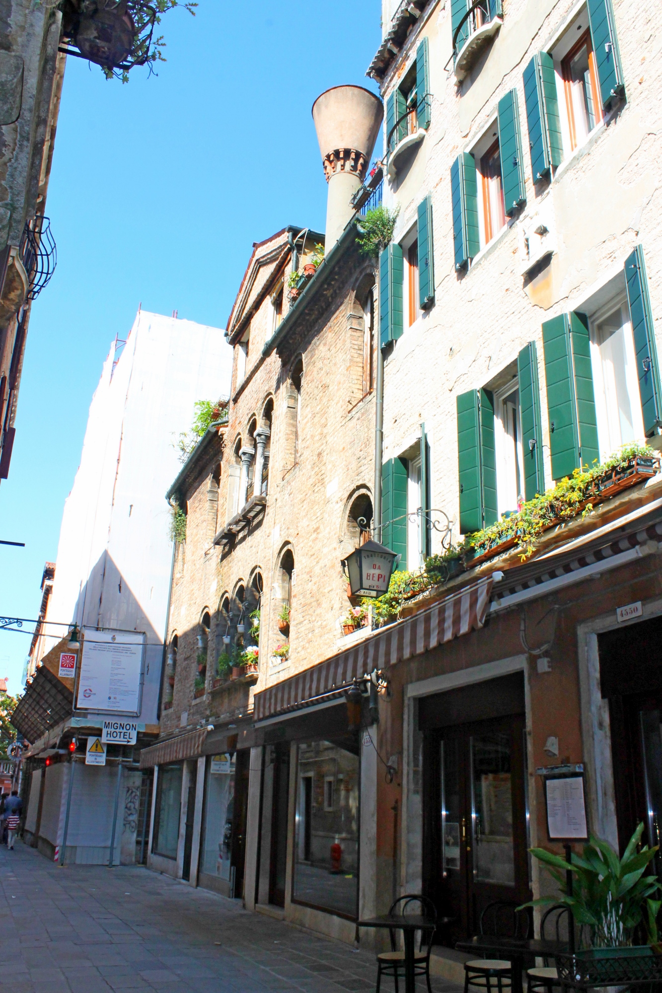 palazzetto, privato