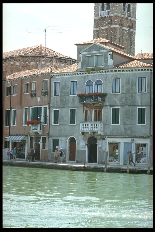 palazzo, plurifamiliare