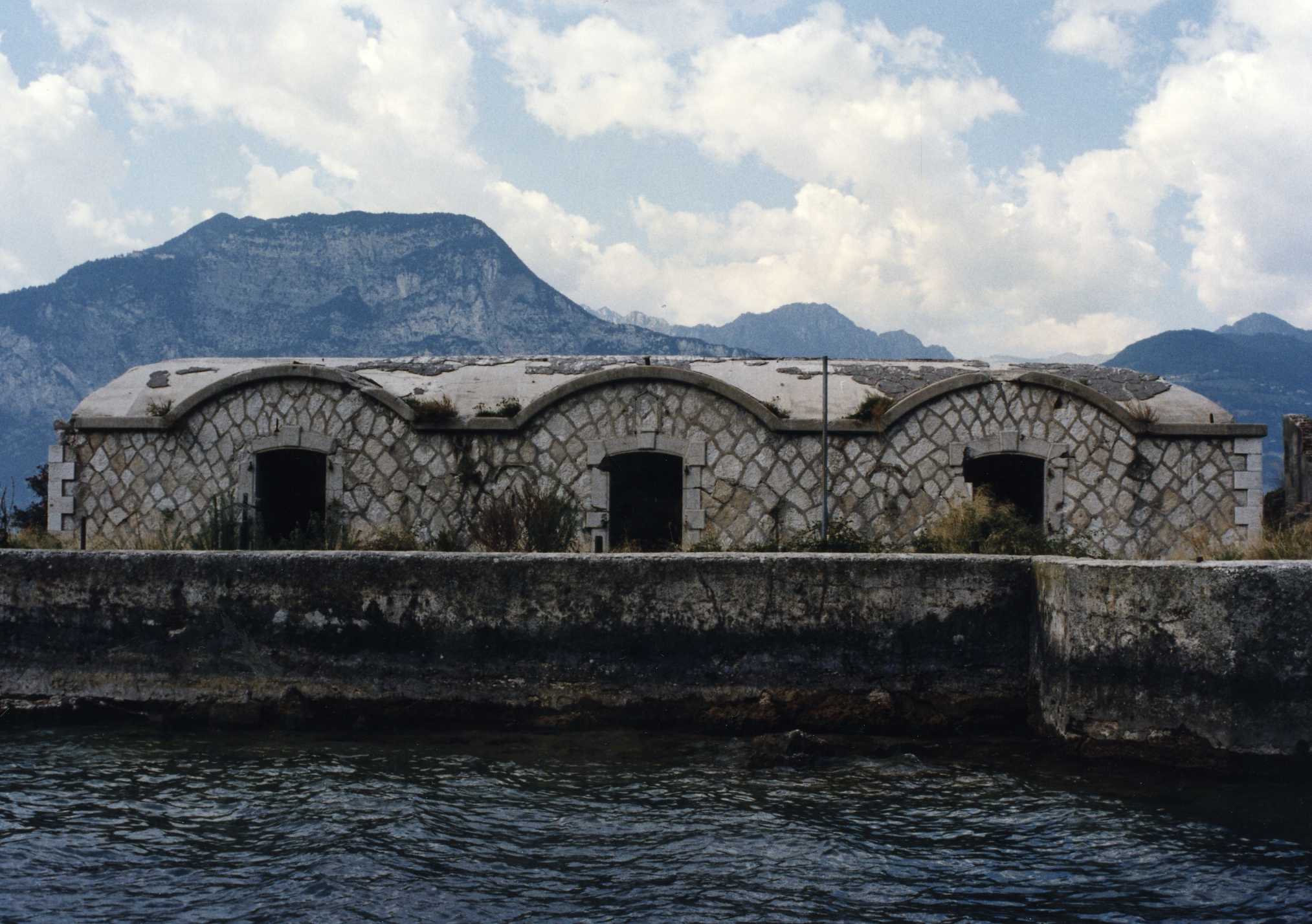 Isola Trimelone