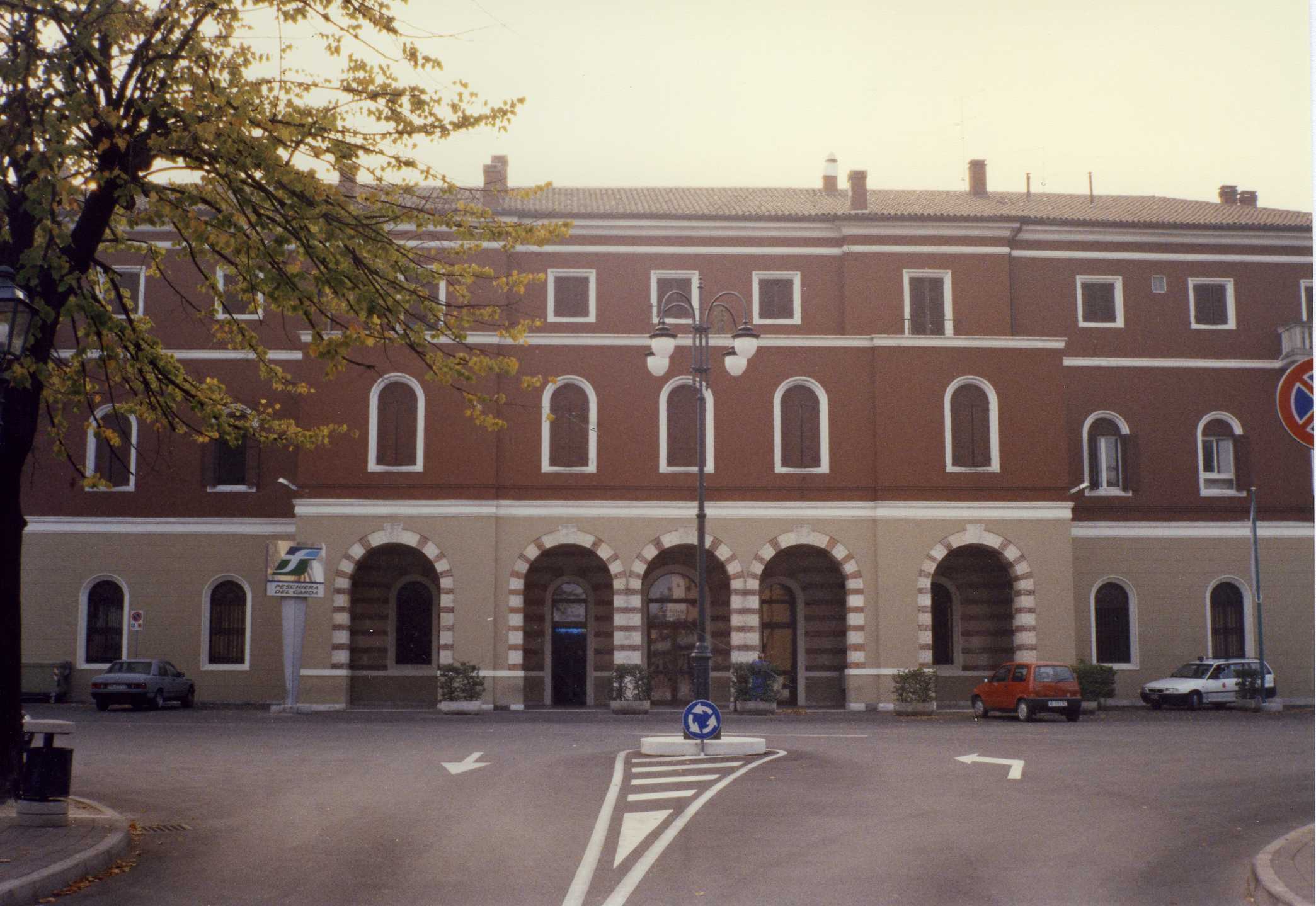 Stazione ferroviaria