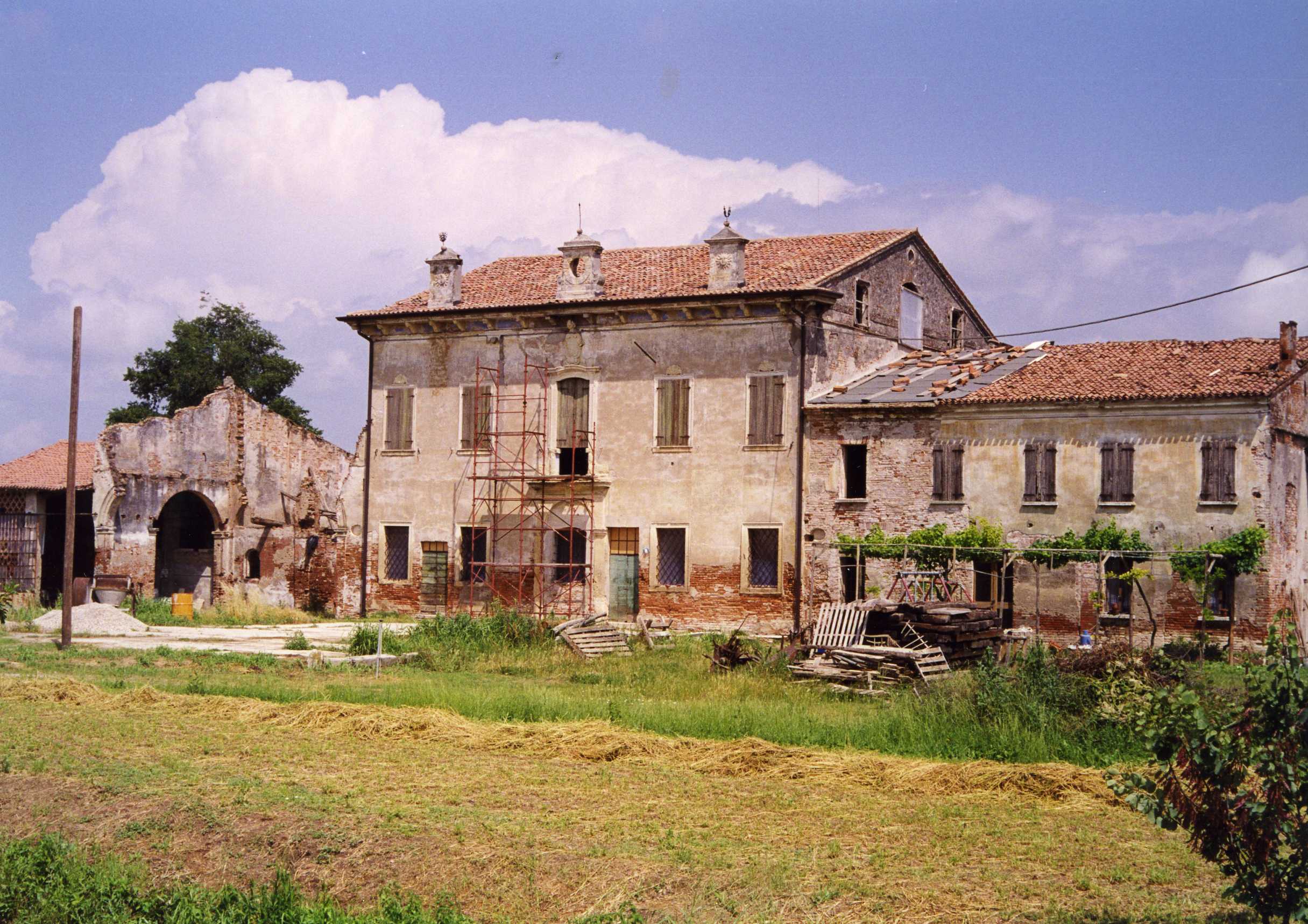 Corte Dossi