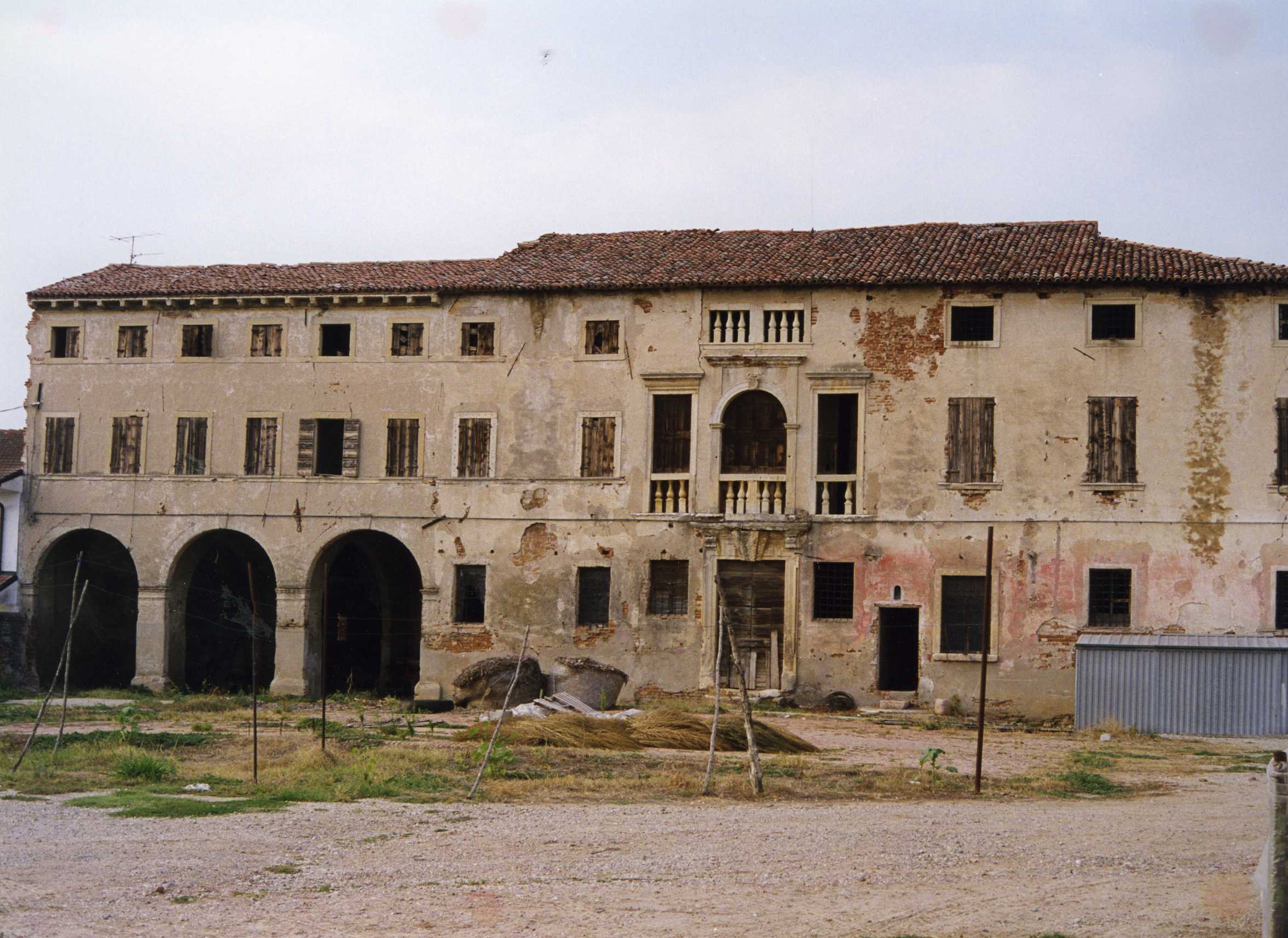 Corte Serraglio