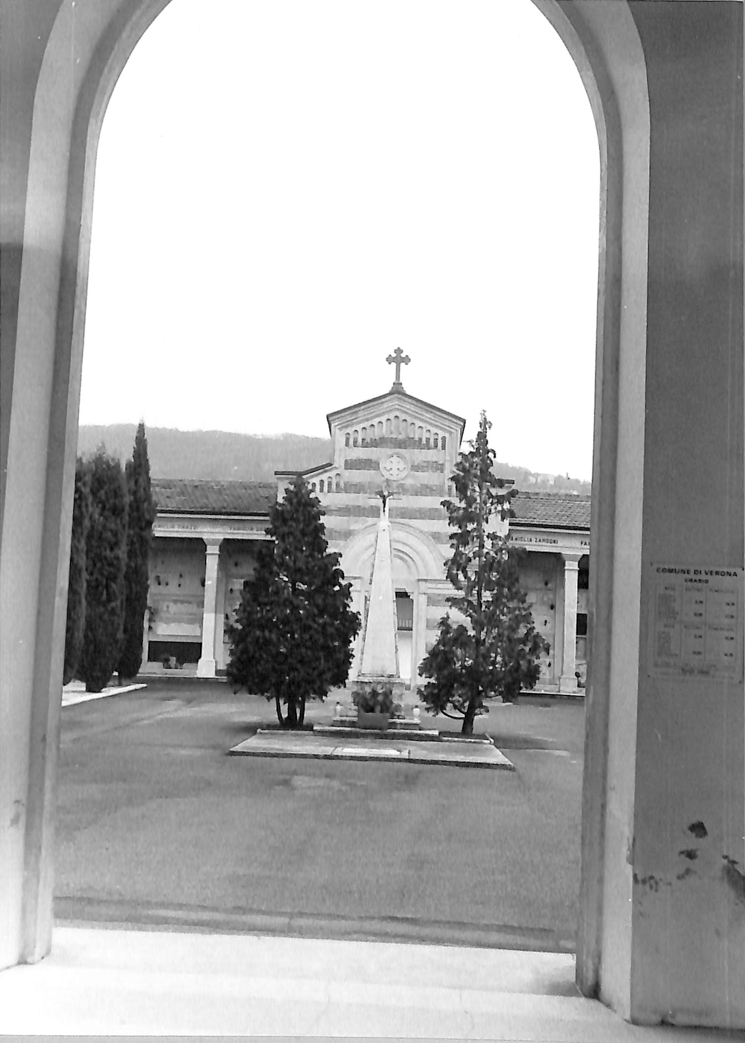 Cimitero e parco della rimembranza