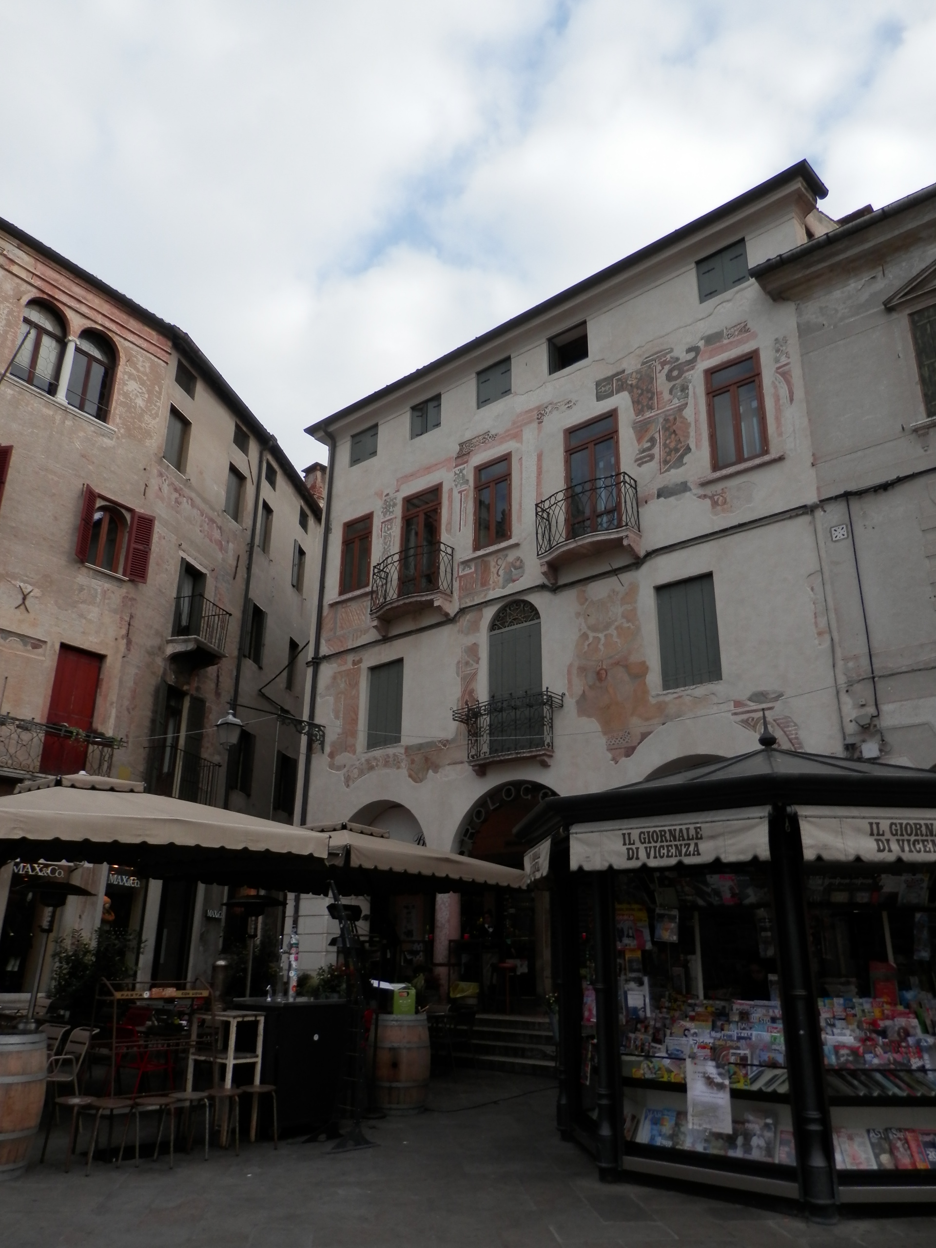 Casa Paroli-Di Honesti, Pasqualon