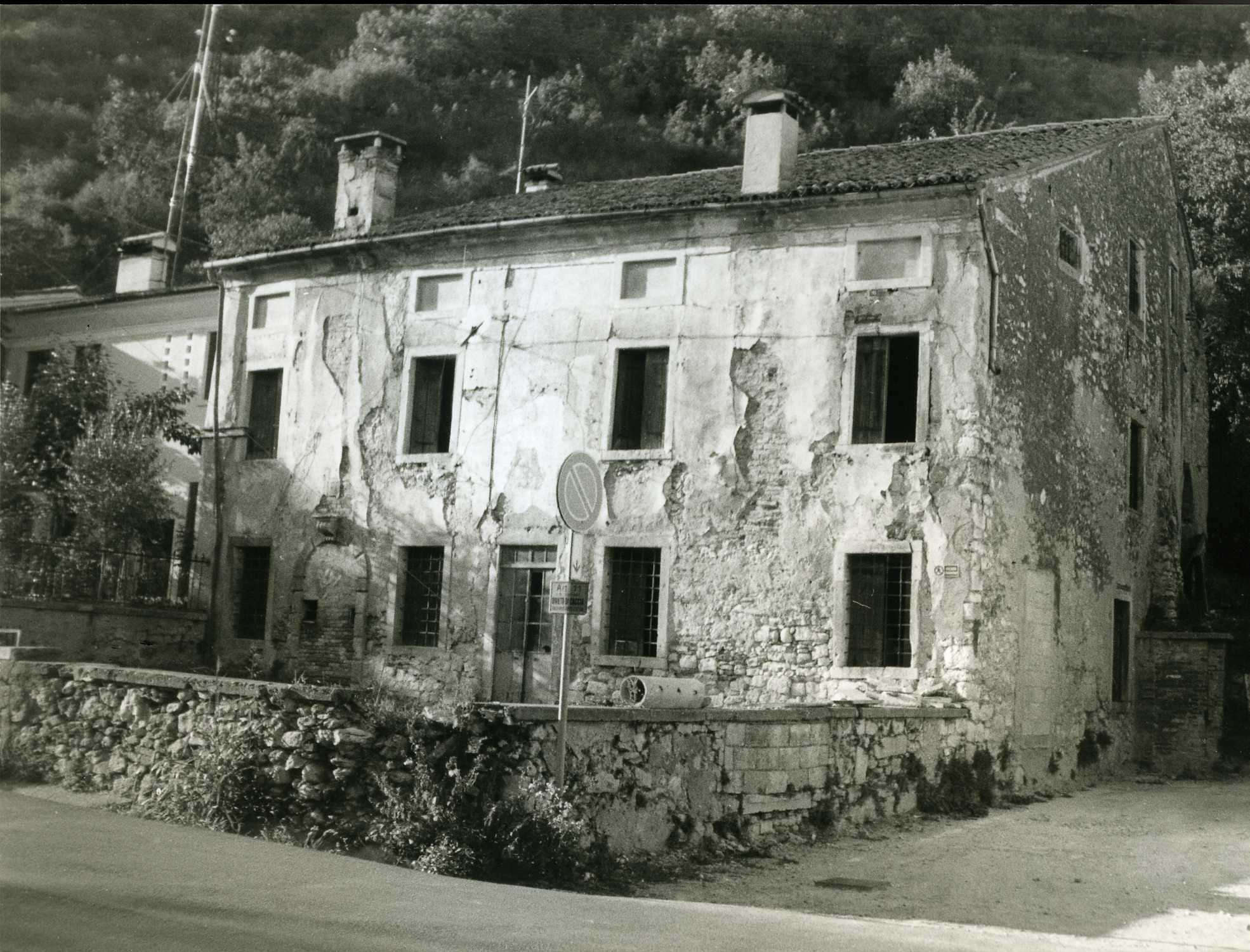 ex canonica