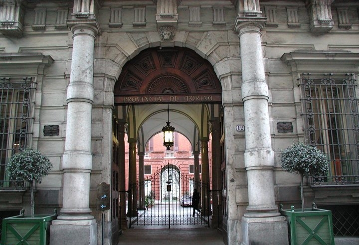Palazzo Cisterna e Biblioteca di Storia e Cultura del Piemonte Giuseppe Grosso