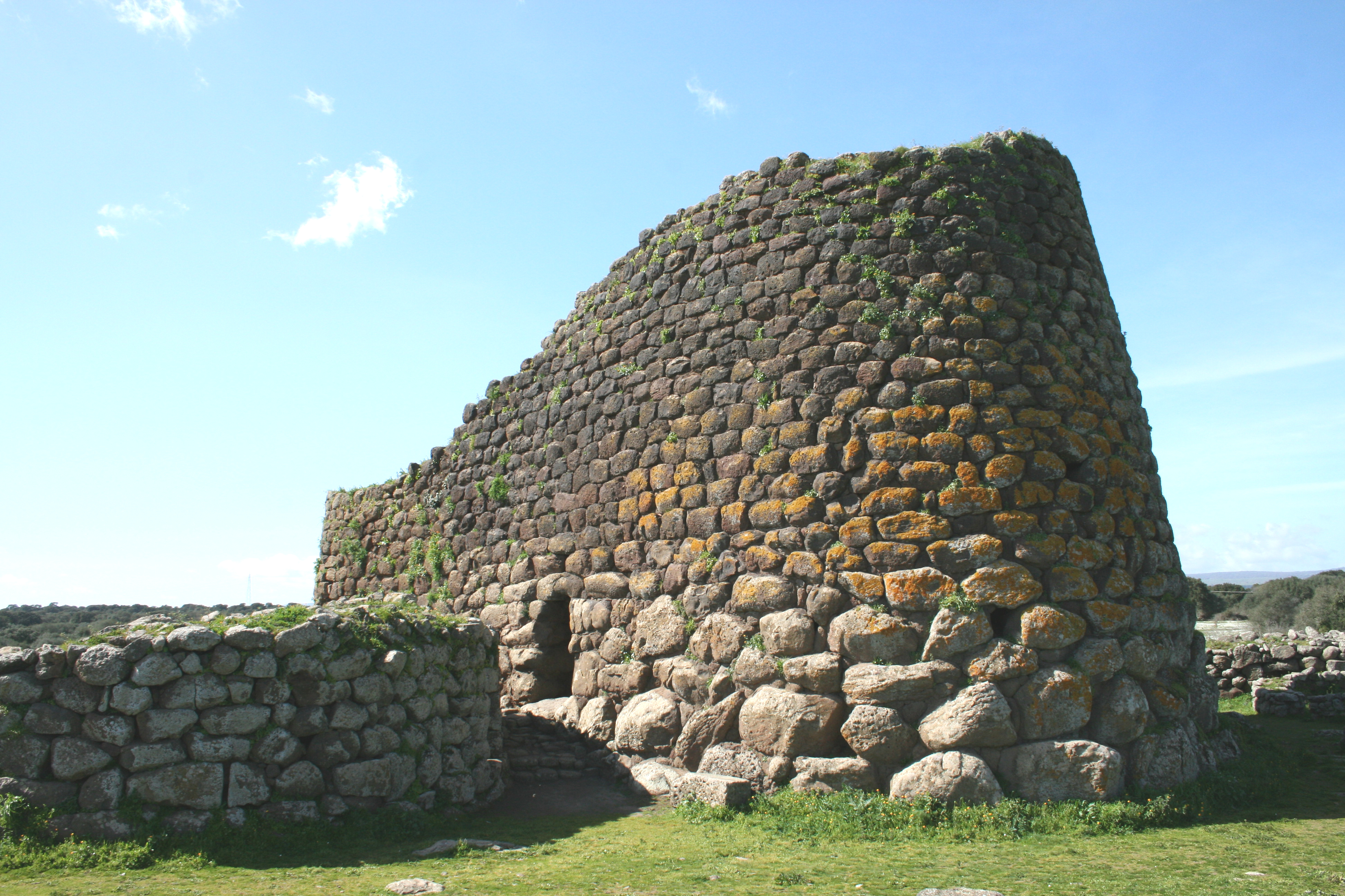 Abbasanta, Nuraghe Losa