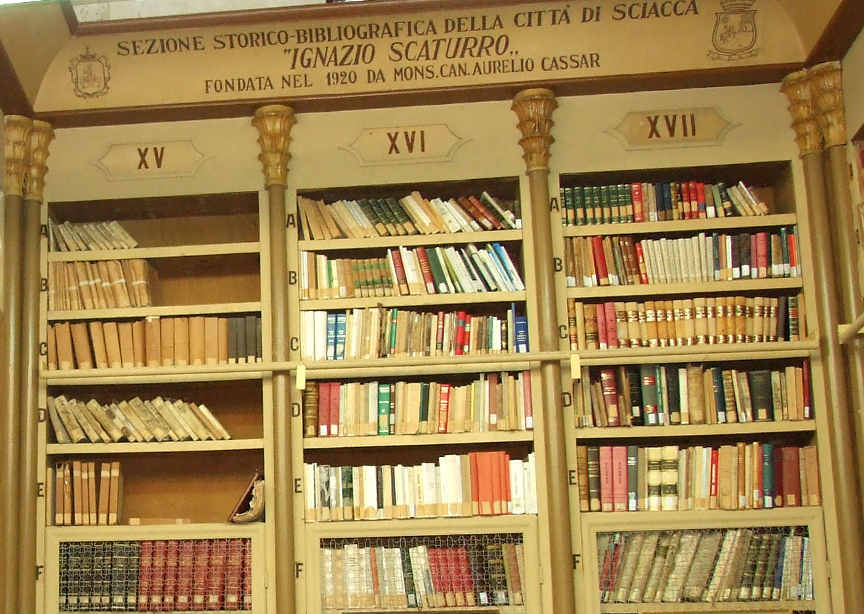 Biblioteca comunale "Aurelio Cassar"