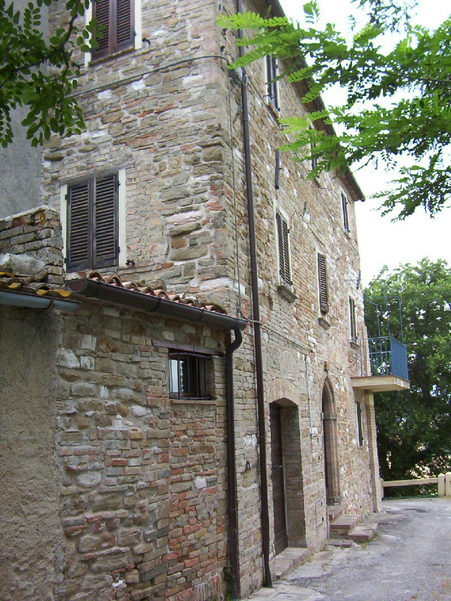 Casa con iscrizione
