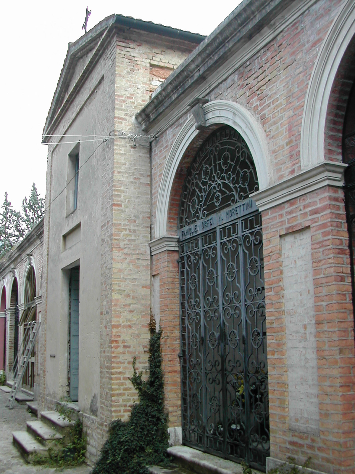 Cimitero comunale di S. Vittore