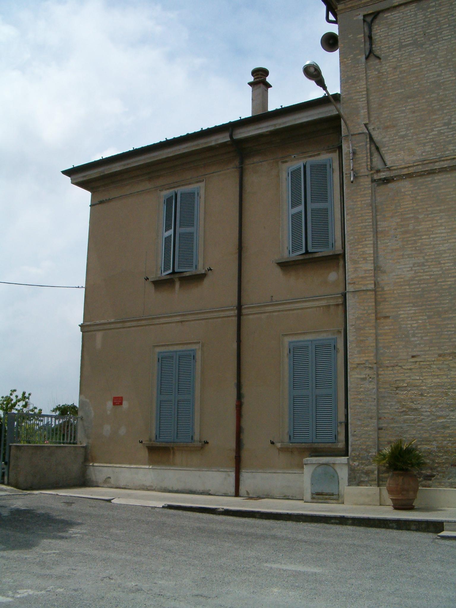Casa canonica
