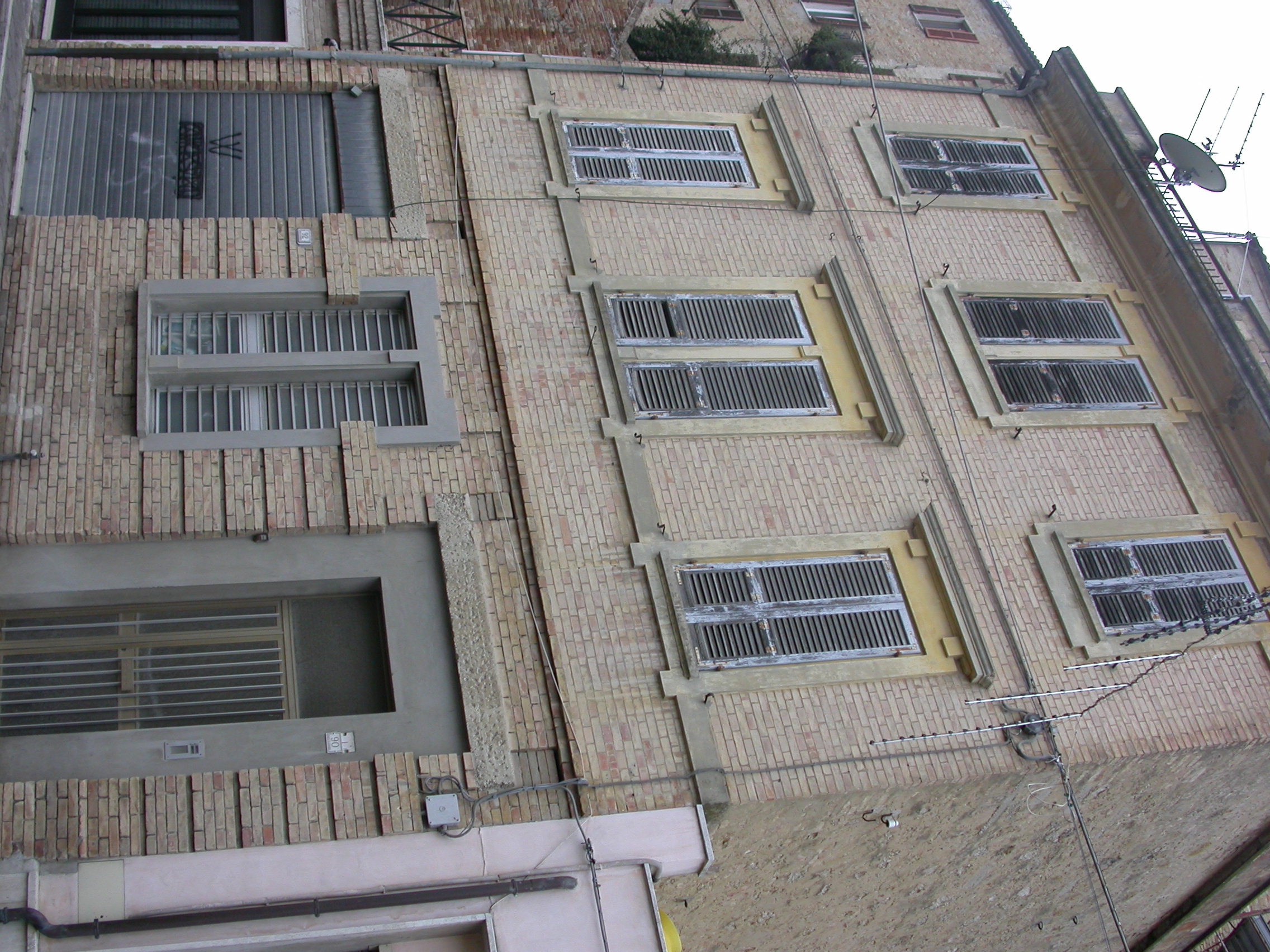 Casa a schiera in viale Giacomo Leopardi