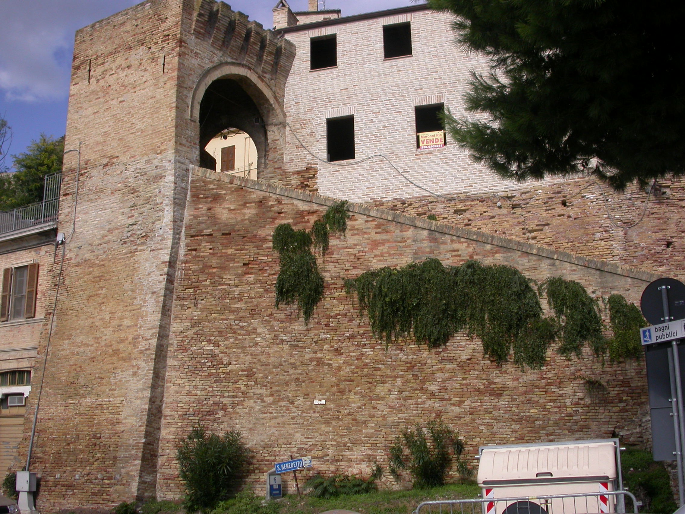 Porta Vecchia