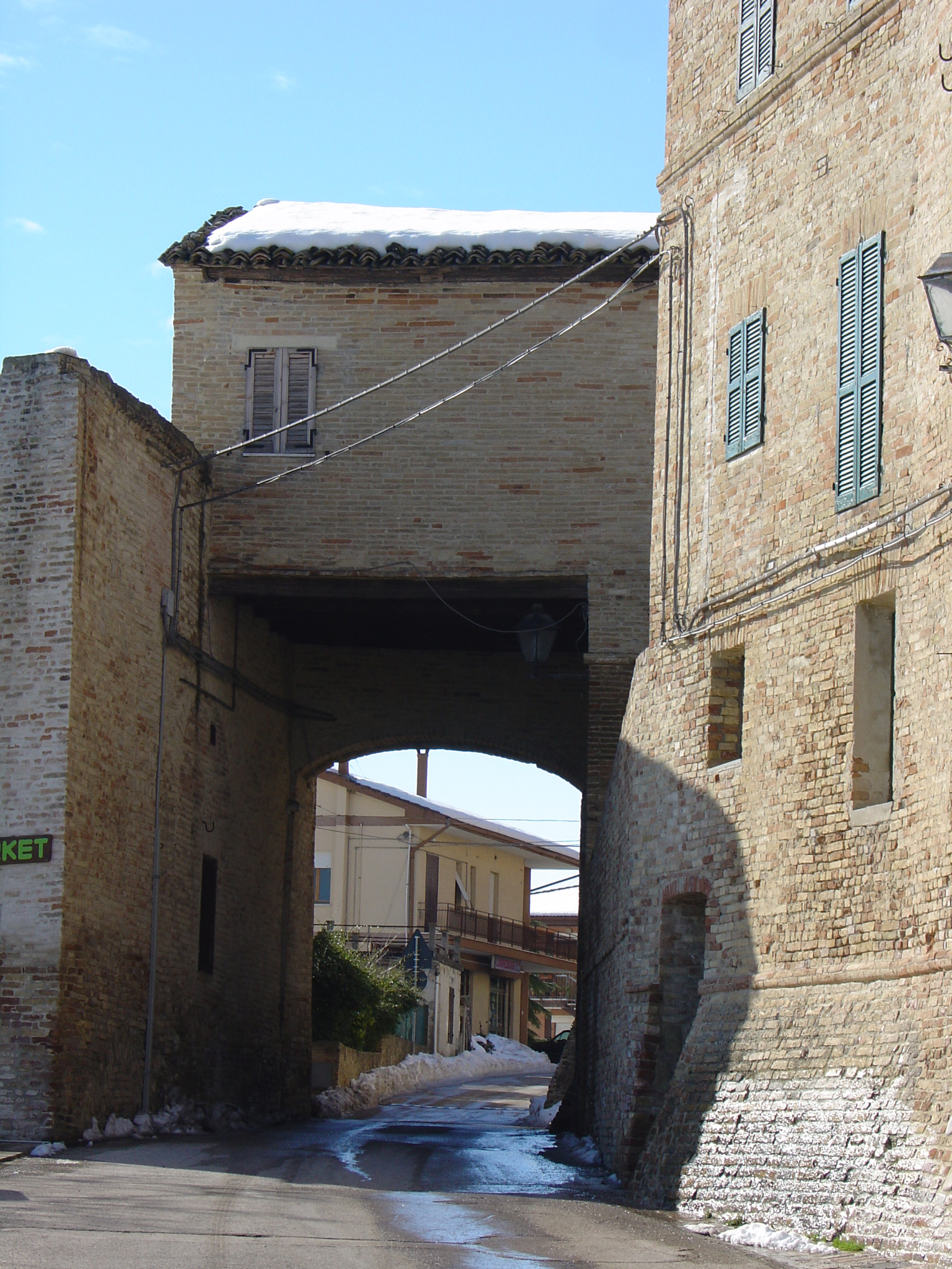 Casa su torrione