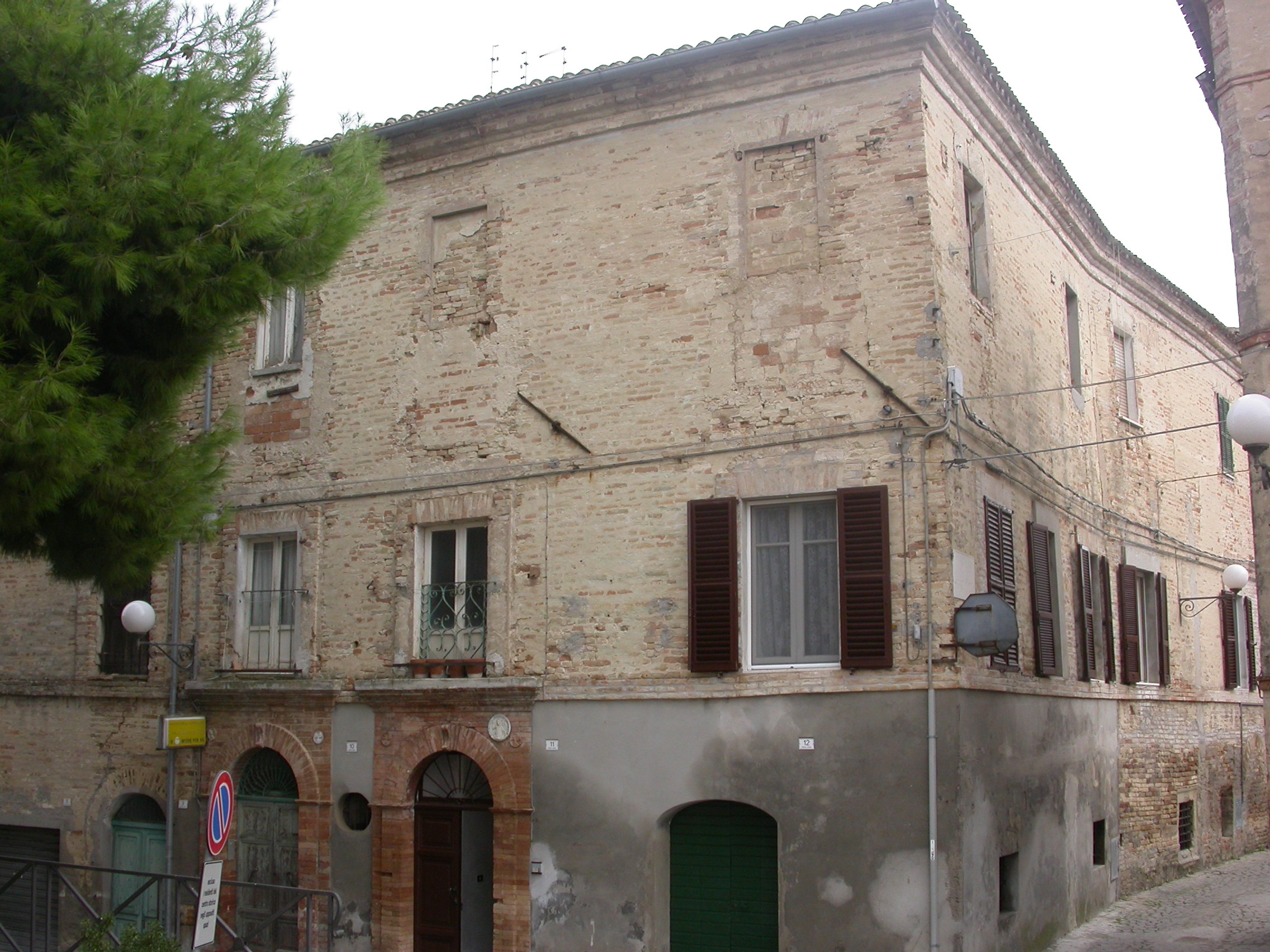Casa in piazza Roma