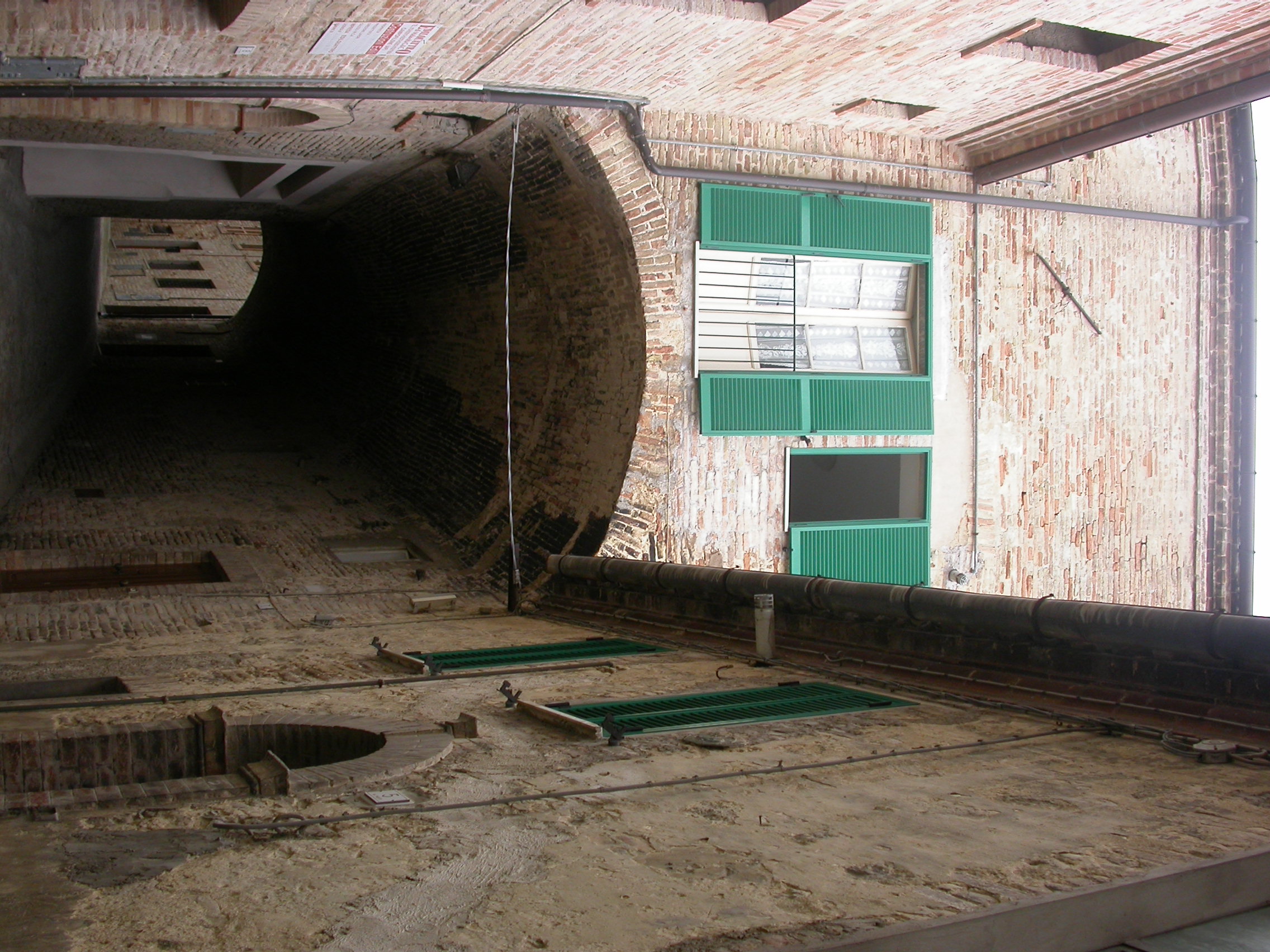 Passaggio coperto di via Trieste