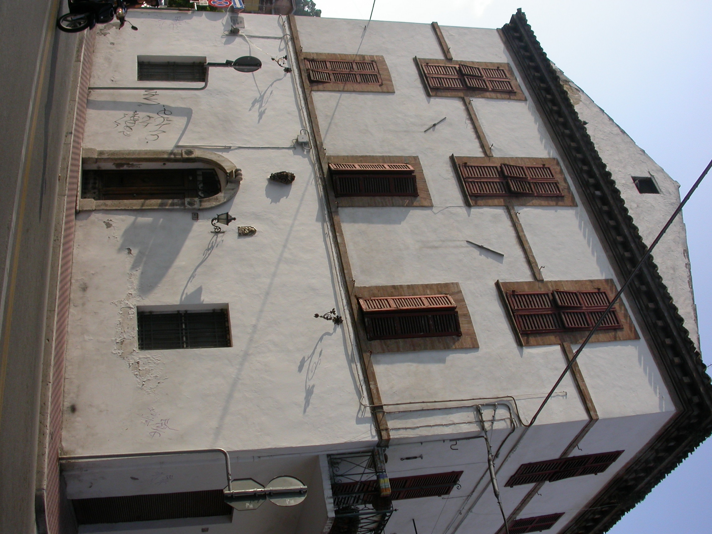 Casa a schiera di via Leopardi