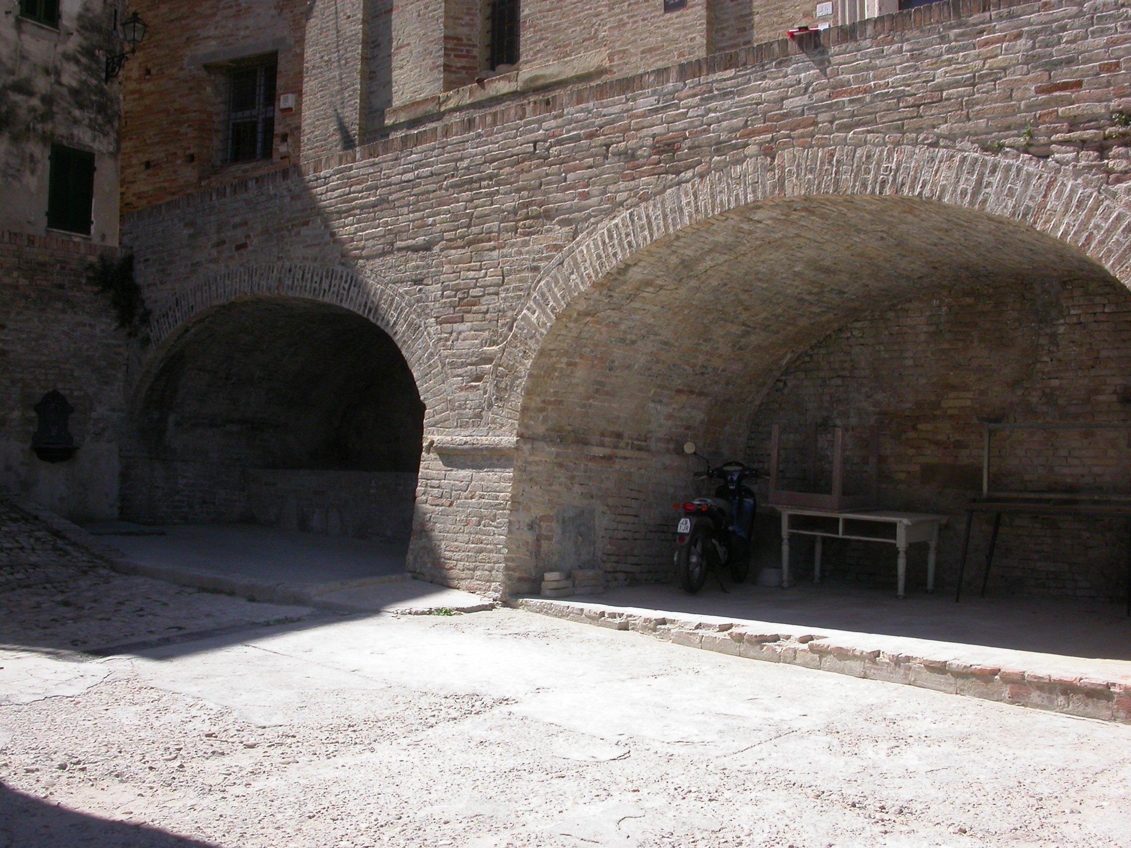 Lavatoio pubblico di via S. Lucia