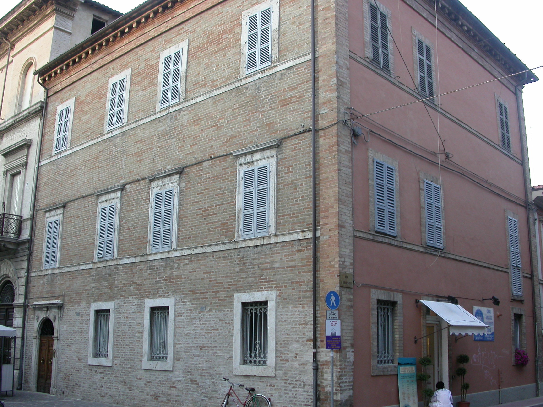 Palazzetto in via Marconi