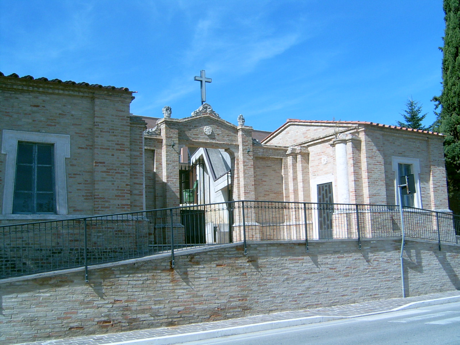 Cimitero comunale