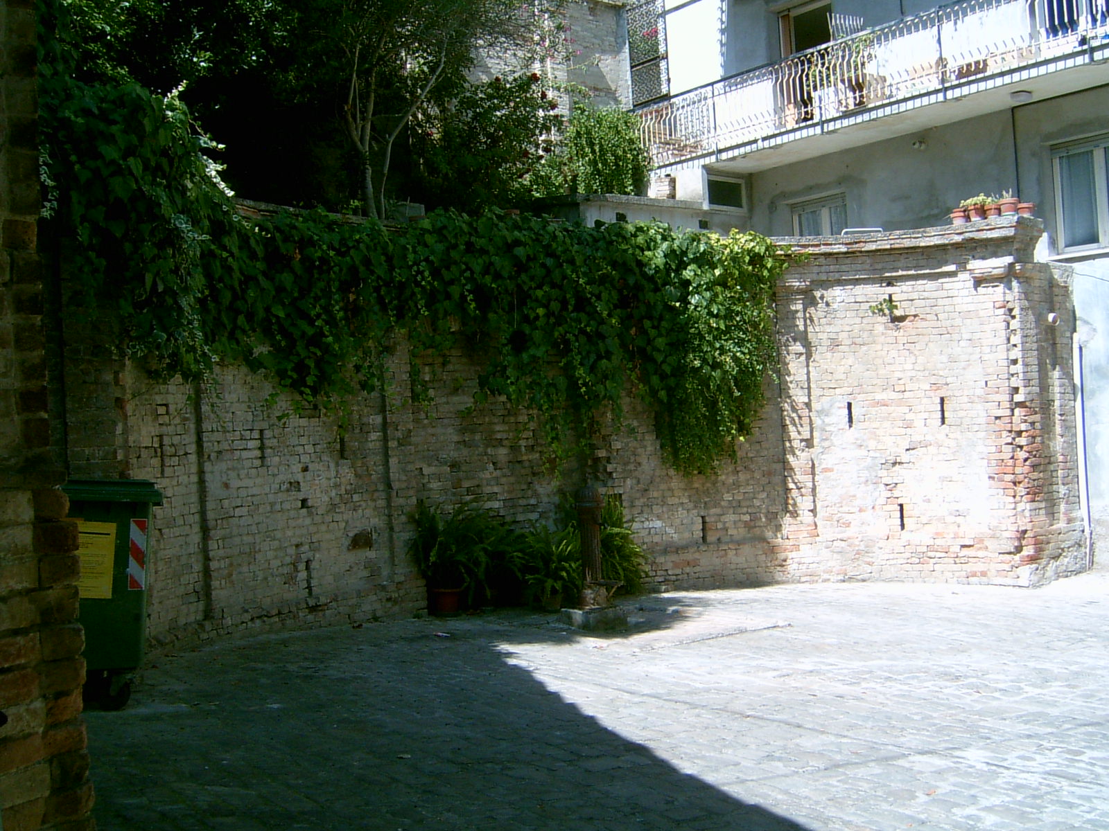 Muro di contenimento