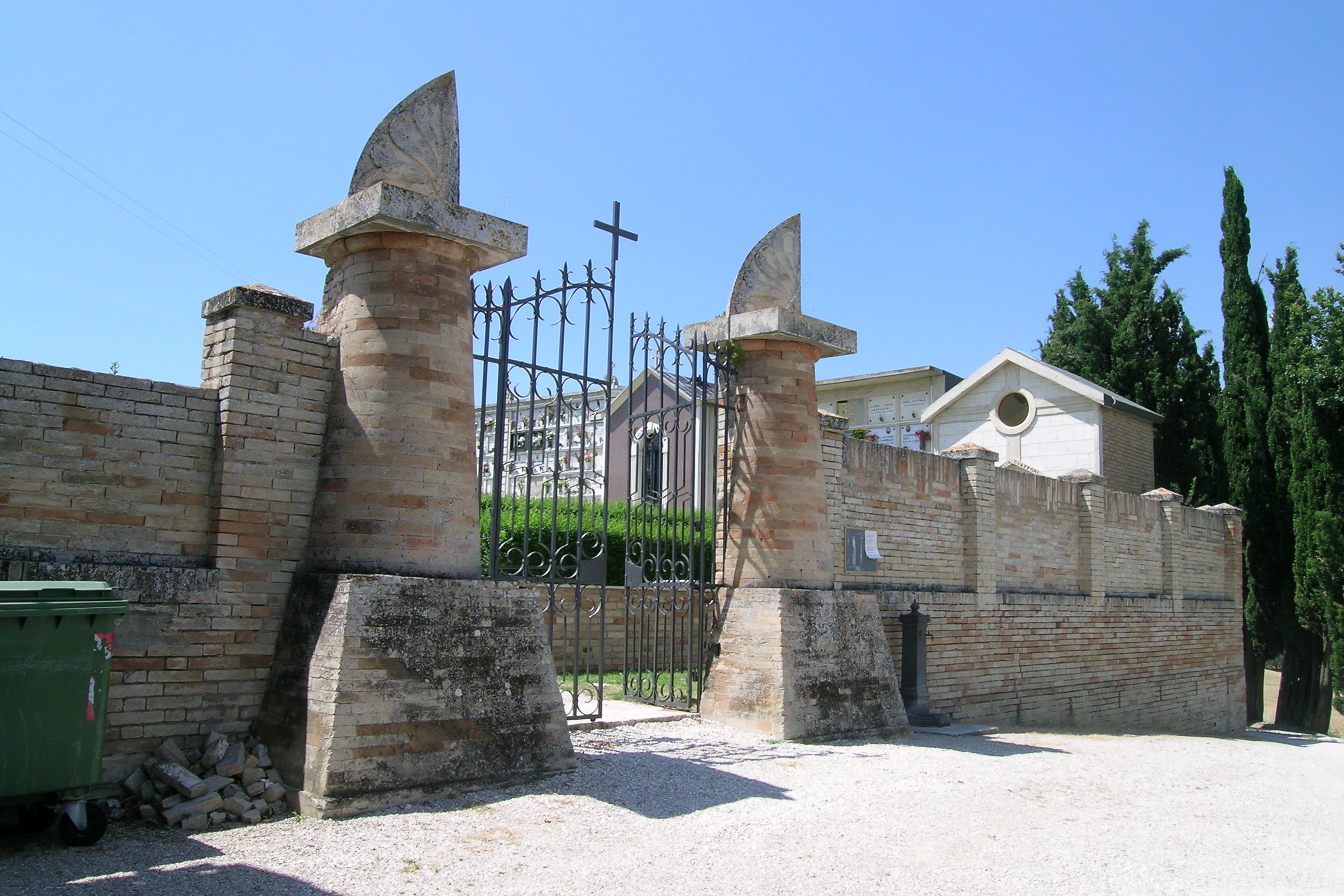 Cimitero comunale