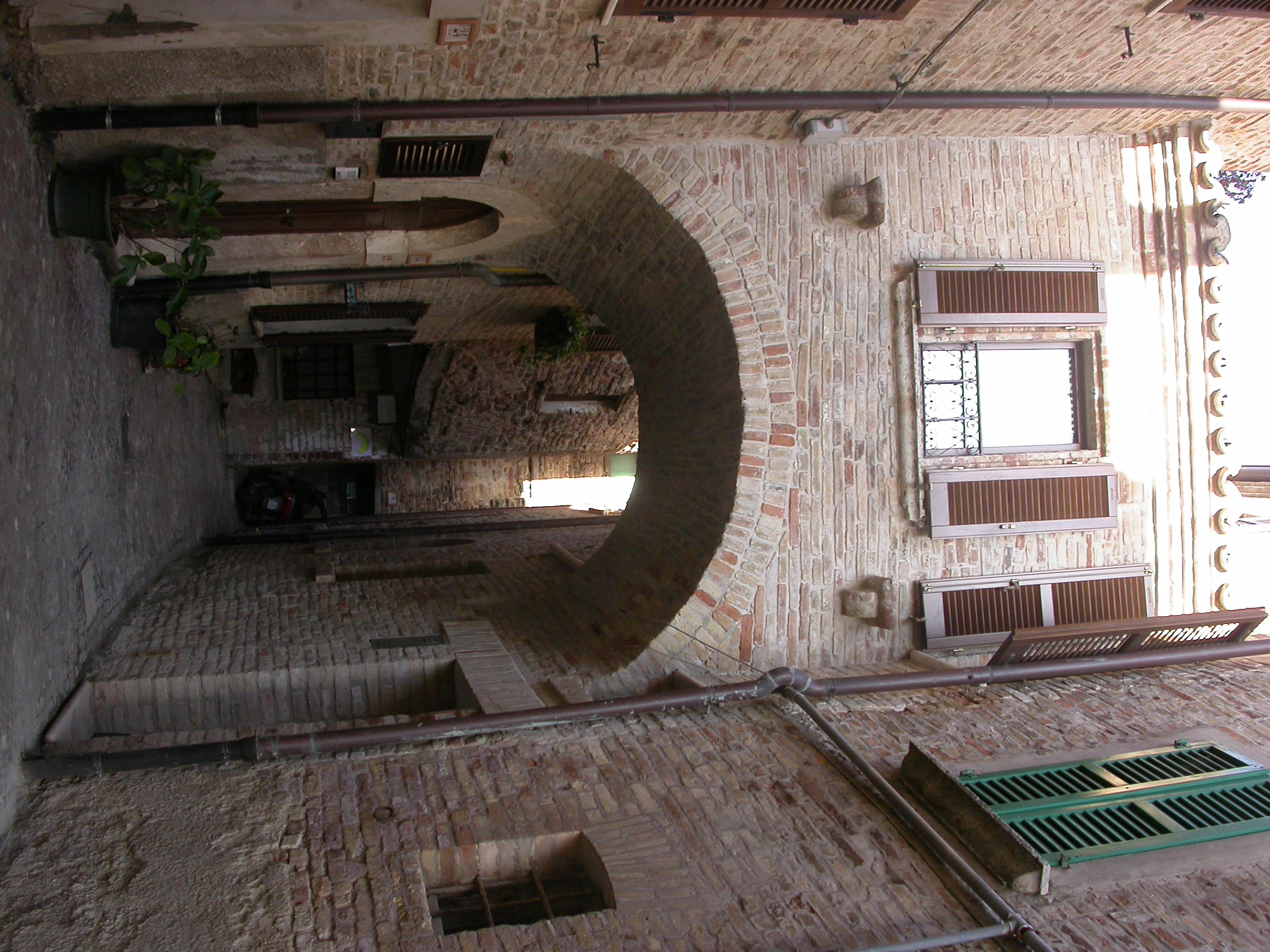 Passaggio coperto di via Orti