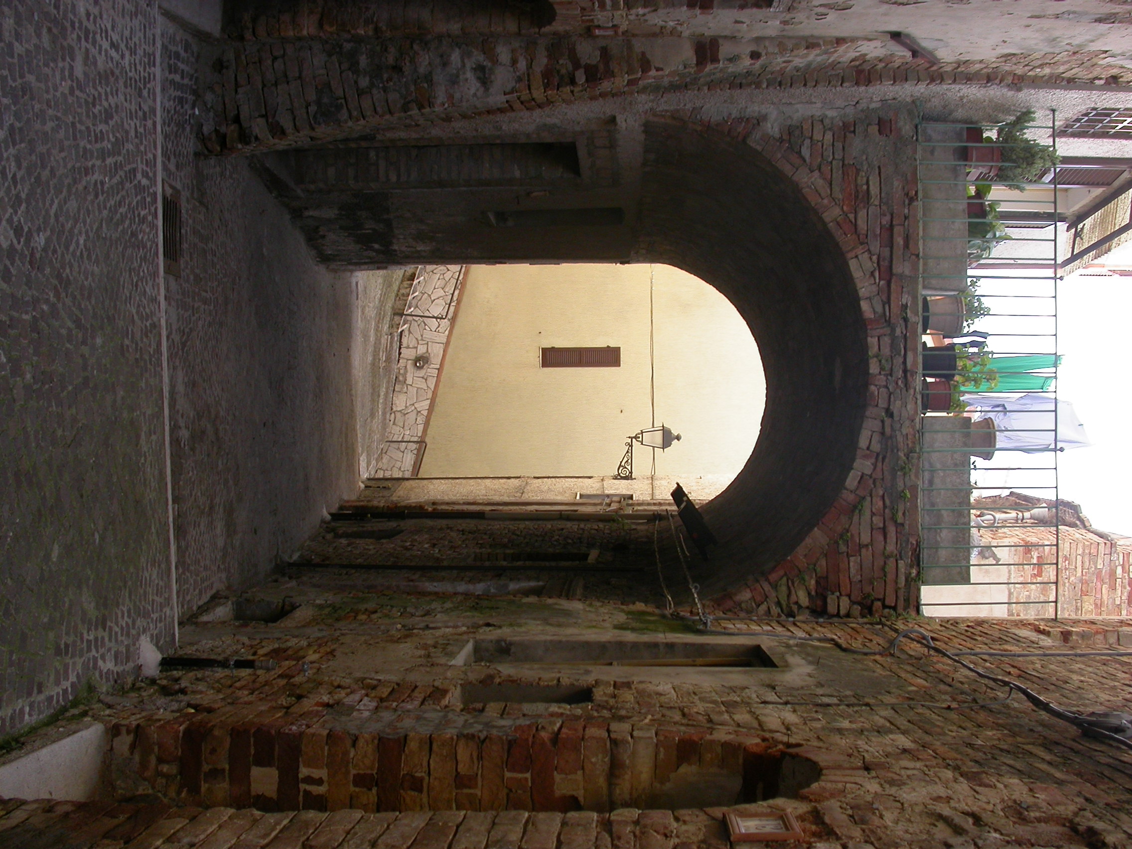 Passaggio coperto di via Pizzorullo