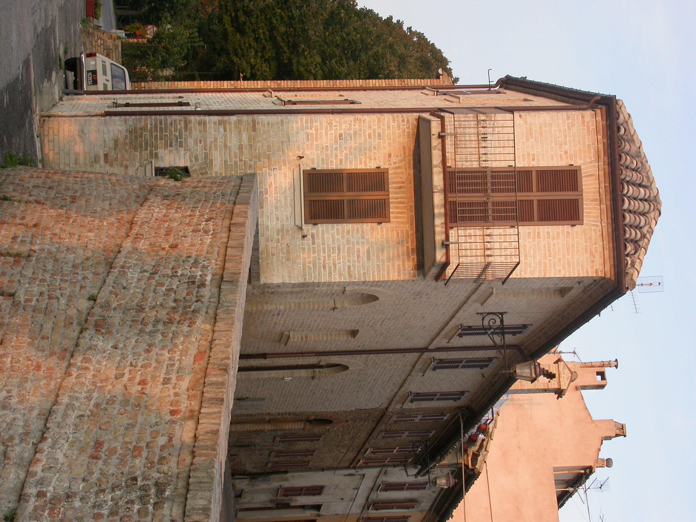 Case a schiera in via Garibaldi