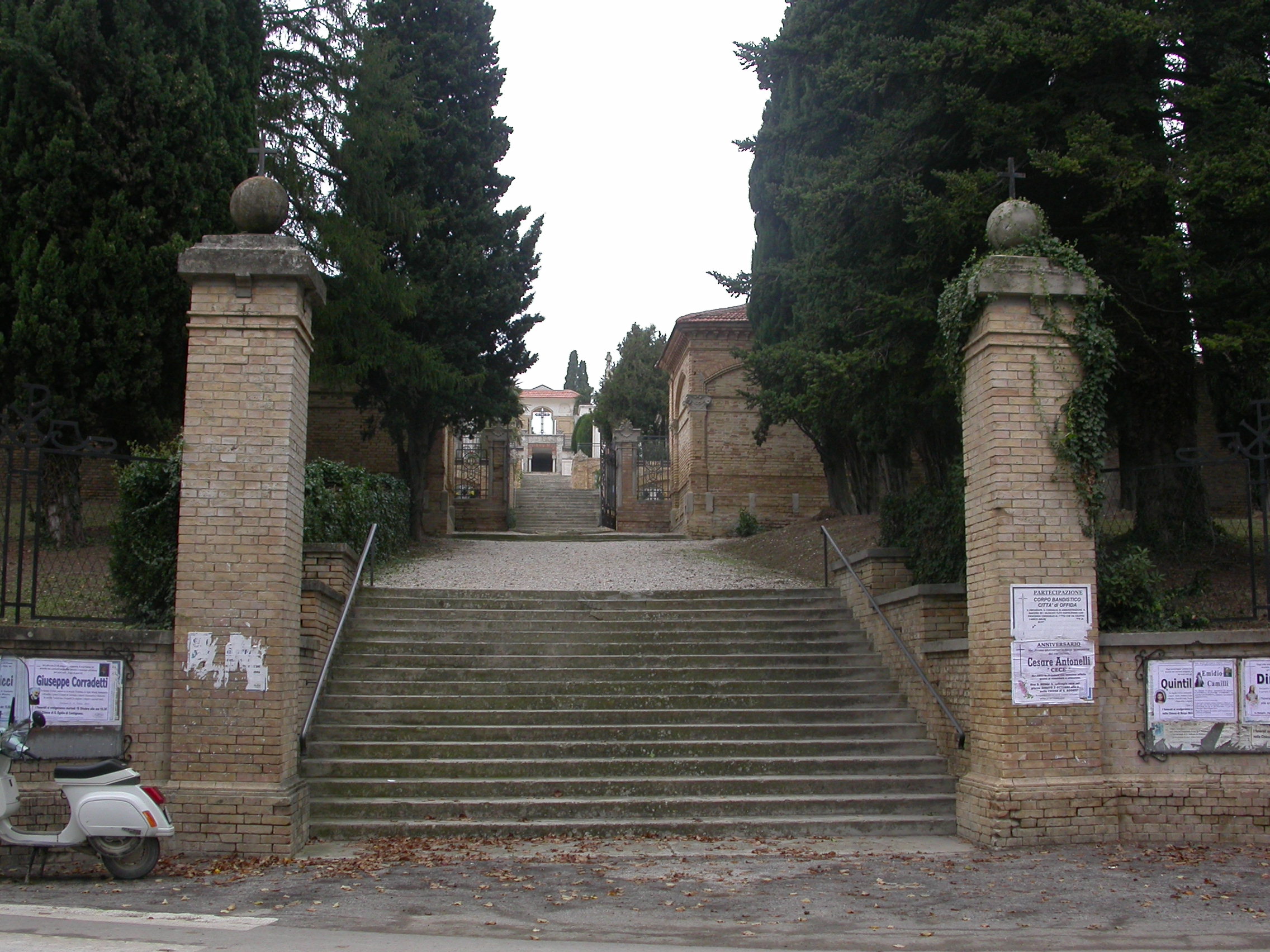Scalinata del cimitero