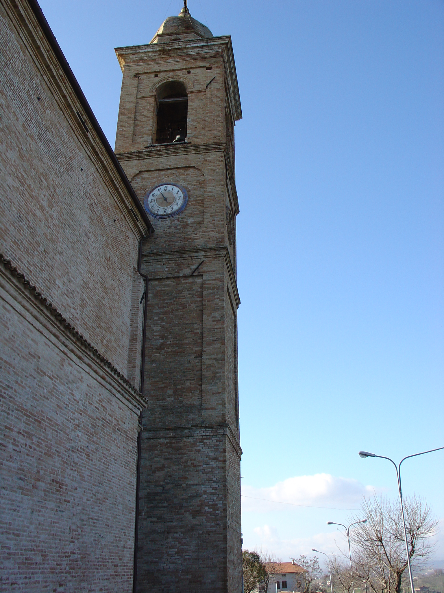 Campanile della Chiesa dei Ss. Vittore e Corona