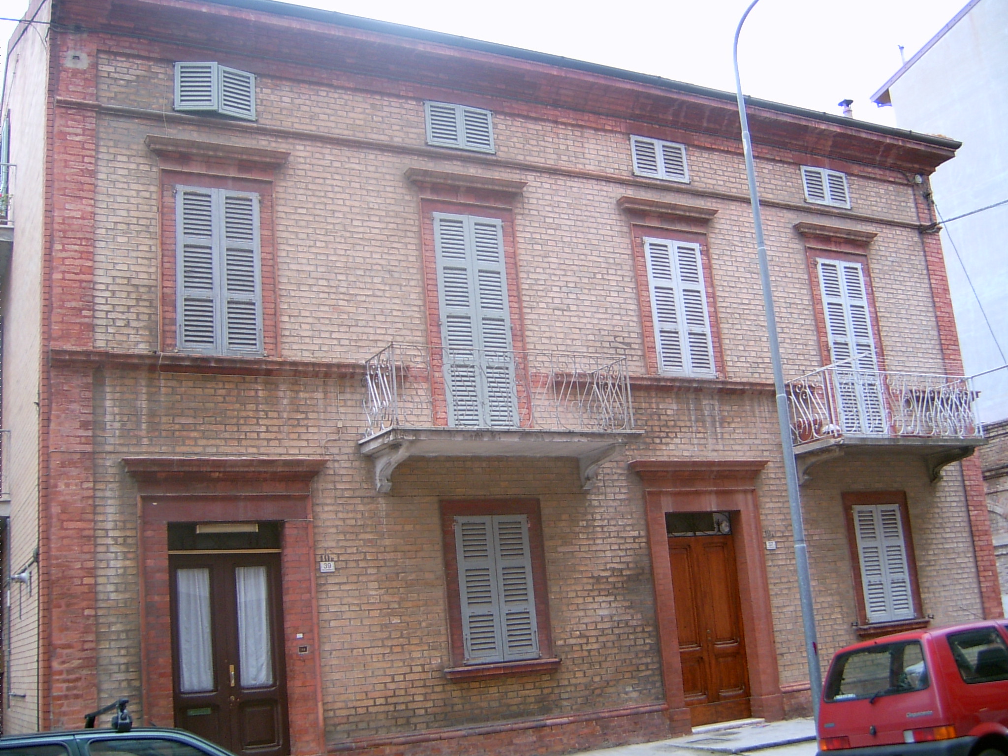 Casa a schiera