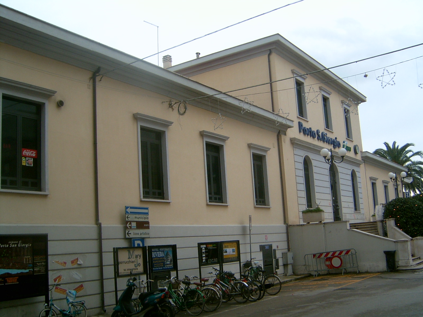 Stazione ferroviaria