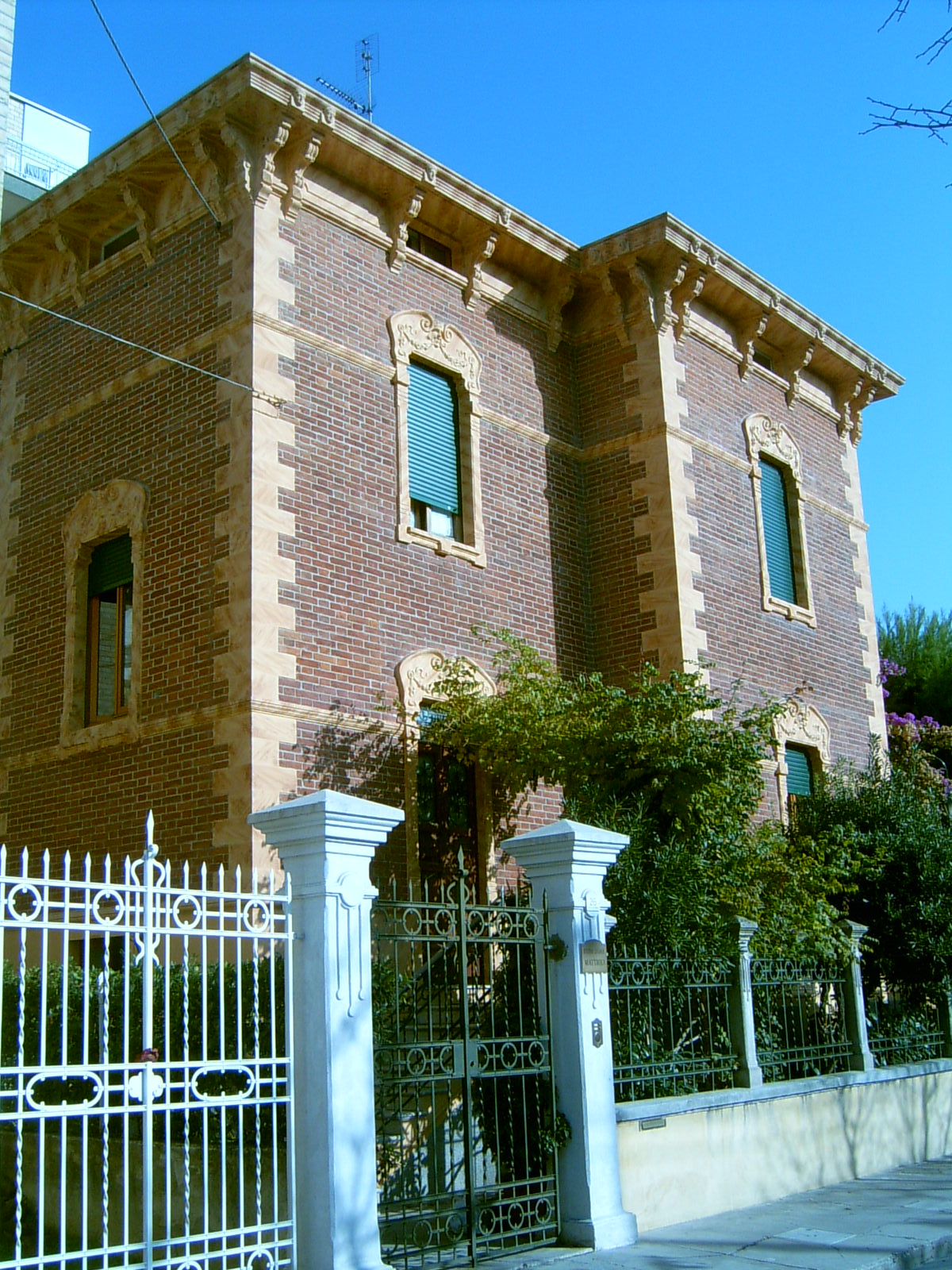 Villino bifamiliare