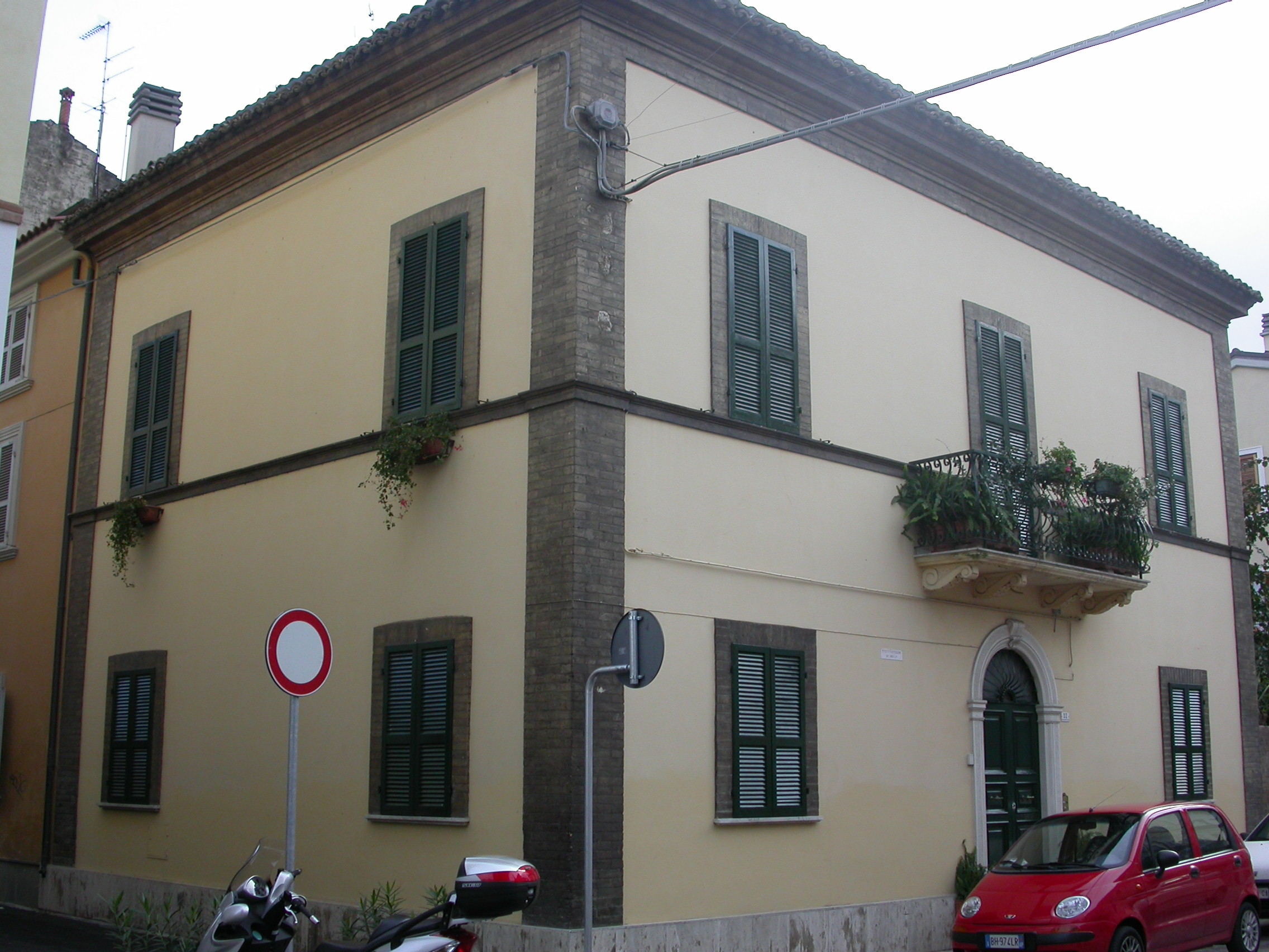 Casa a blocco in via Pizzi