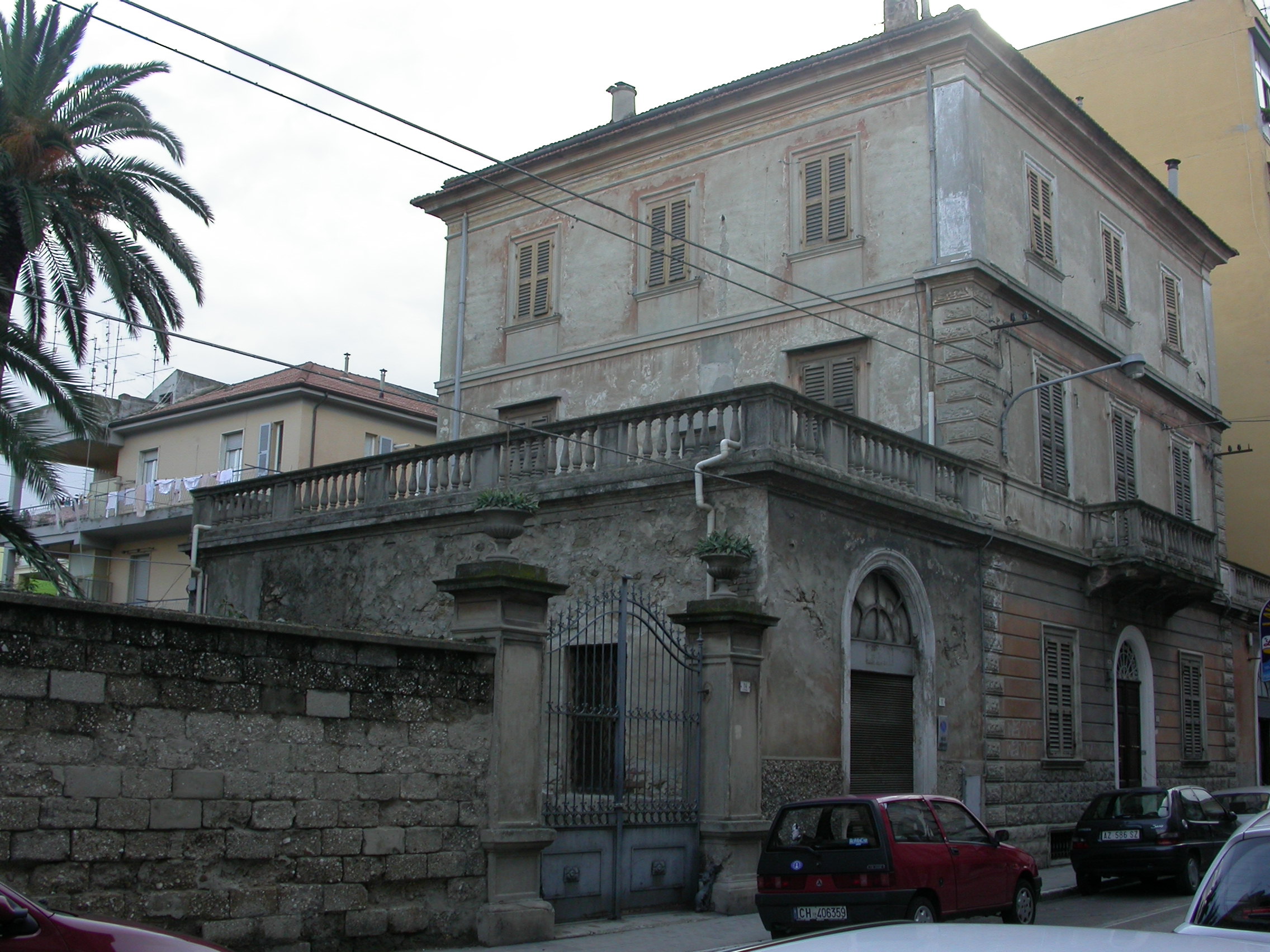 Casa a blocco in via Roma