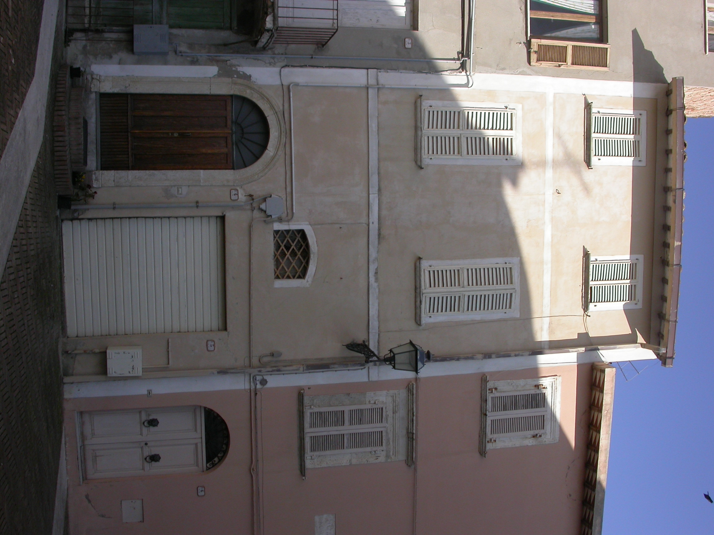 Casa a schiera in piazza Roma