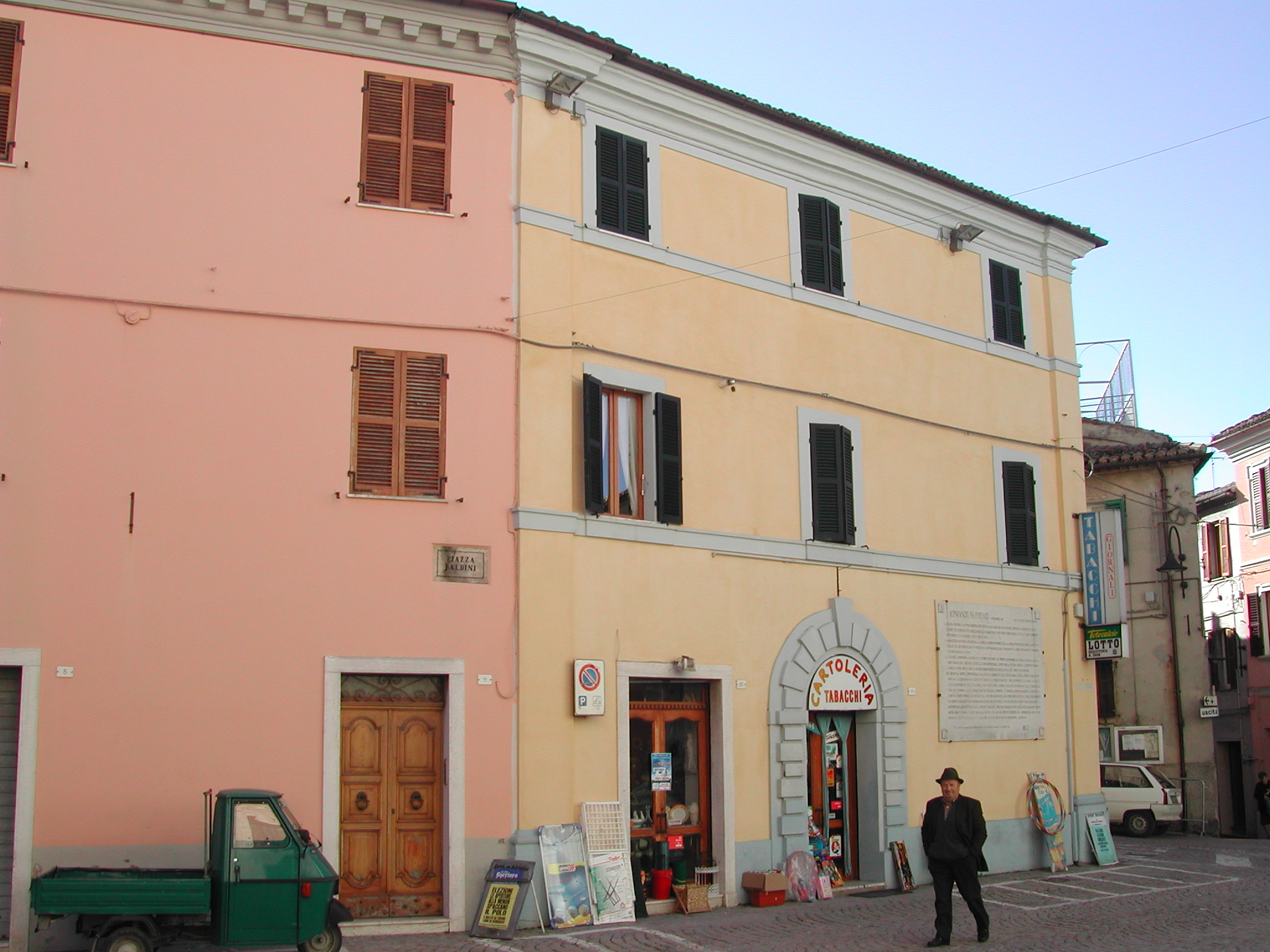 Palazzetto a schiera