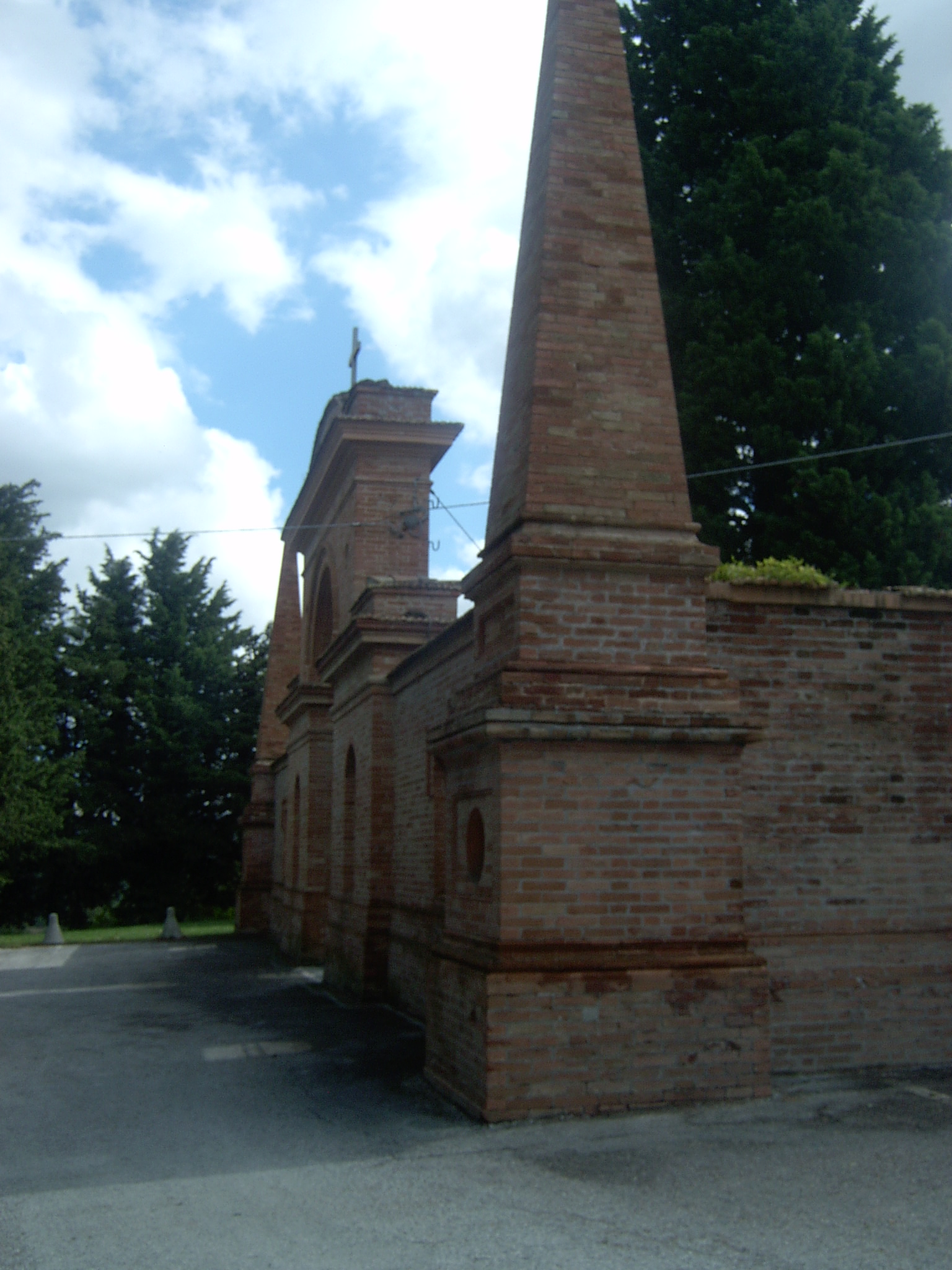 Cimitero comunale di Gualdo