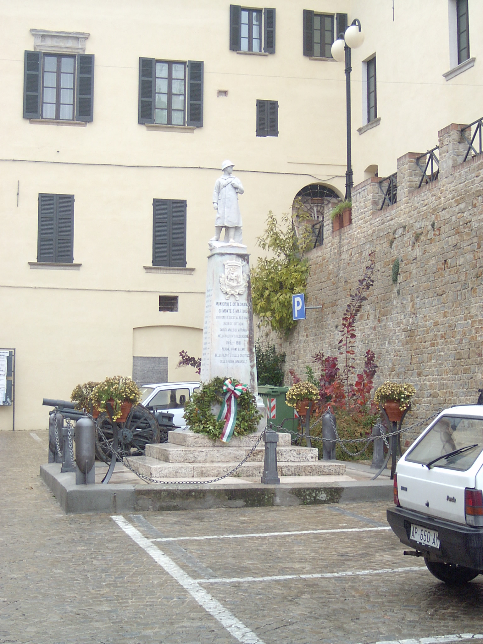 Monumento ai Caduti