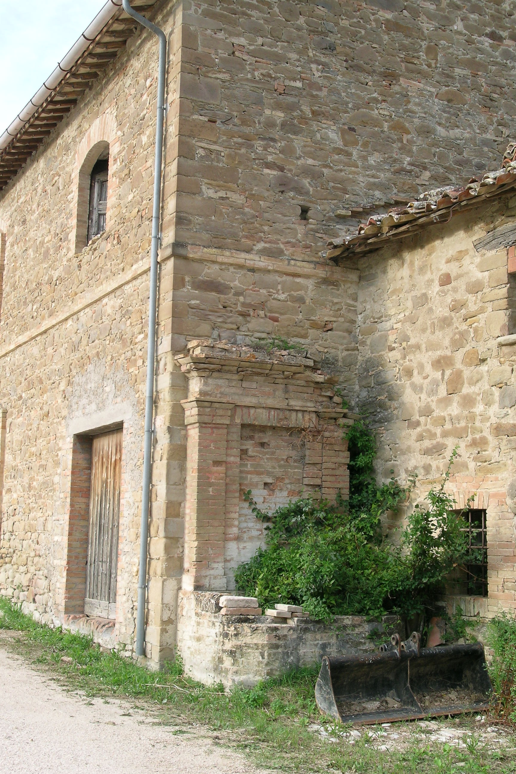 Fontana pubblica a Gallazzano