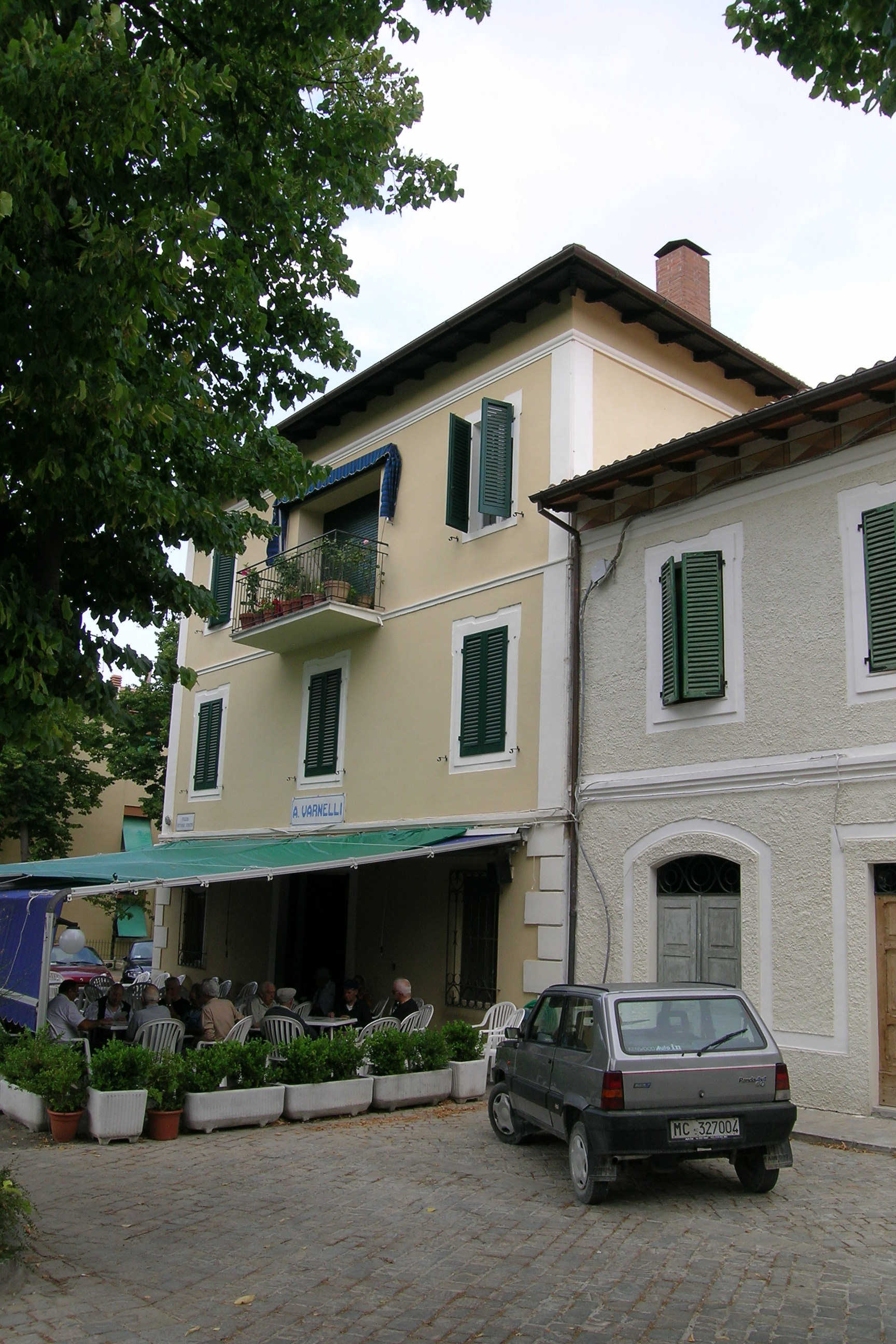 Palazzetto di appartamenti
