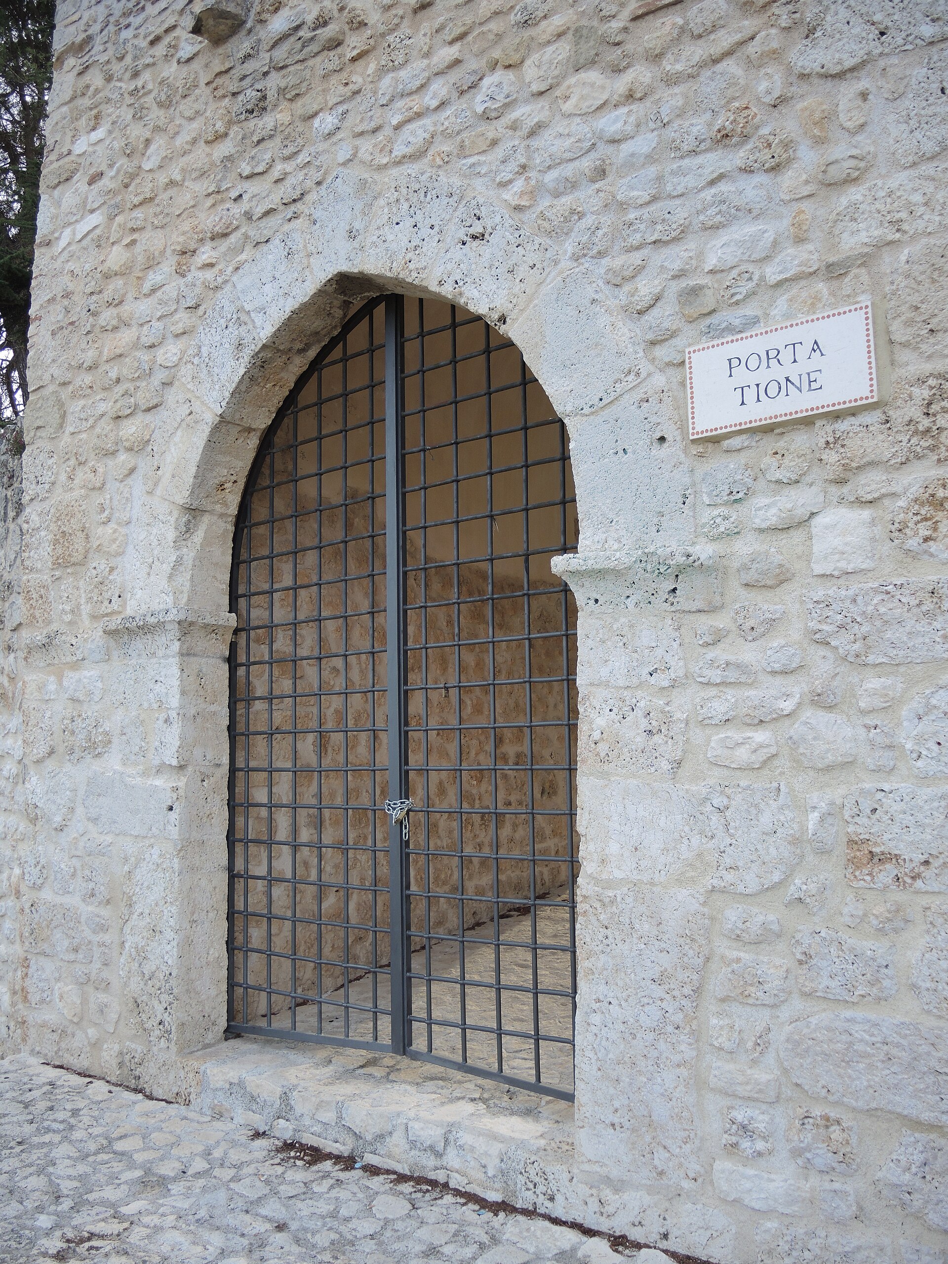 Porta Tione