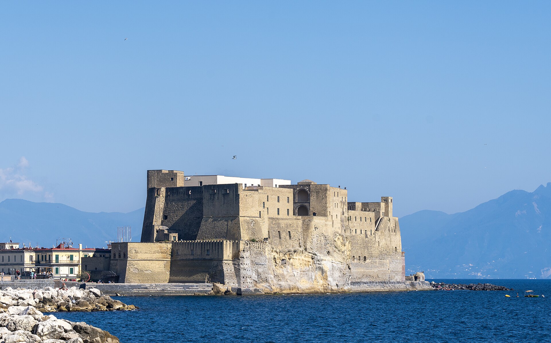 Castel dell'ovo