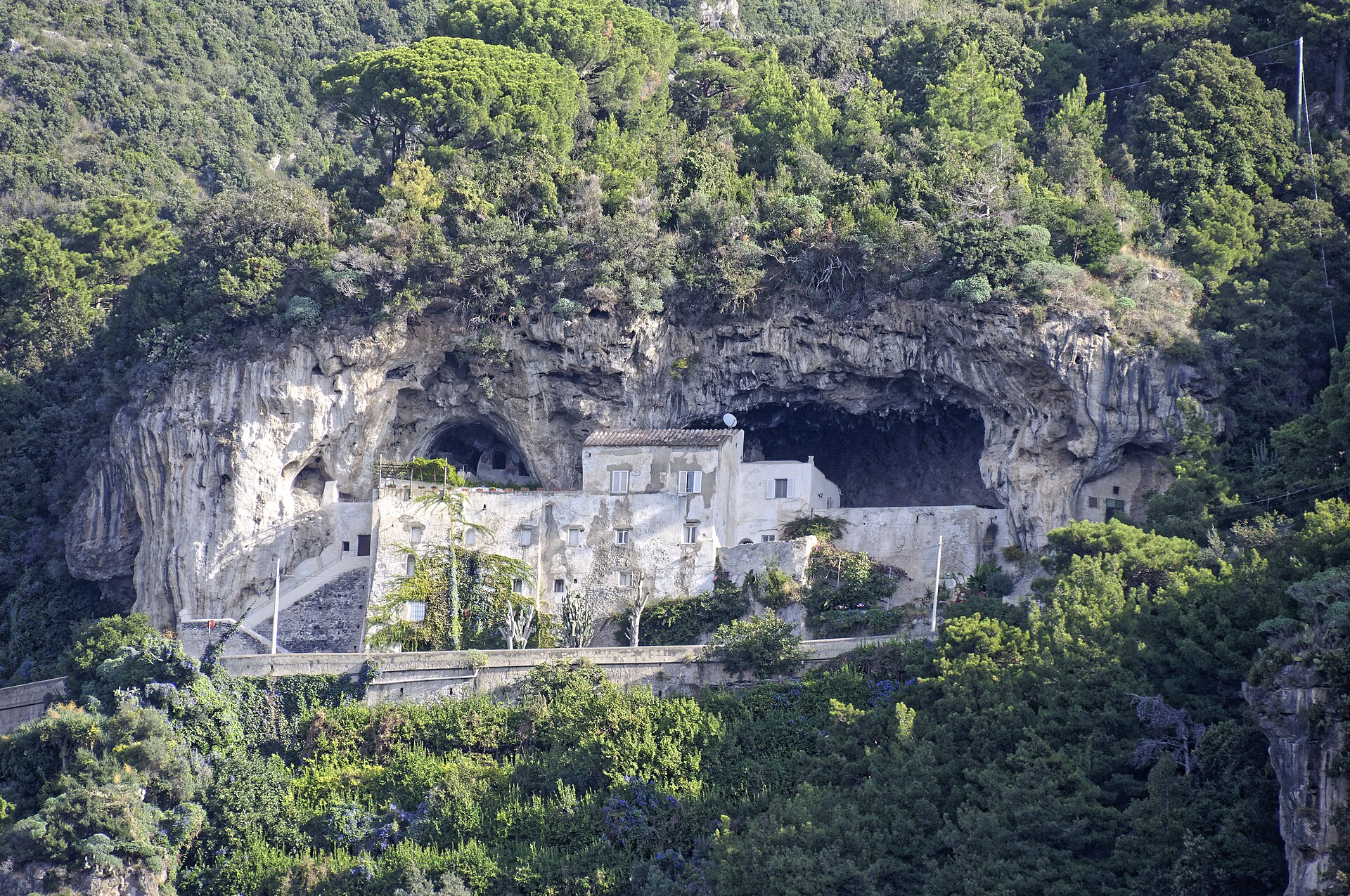 abbazia di Santa Maria de Olearia