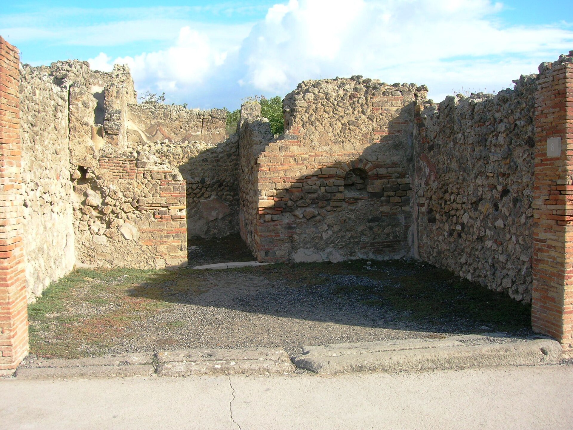 bottega (VII.14.8)