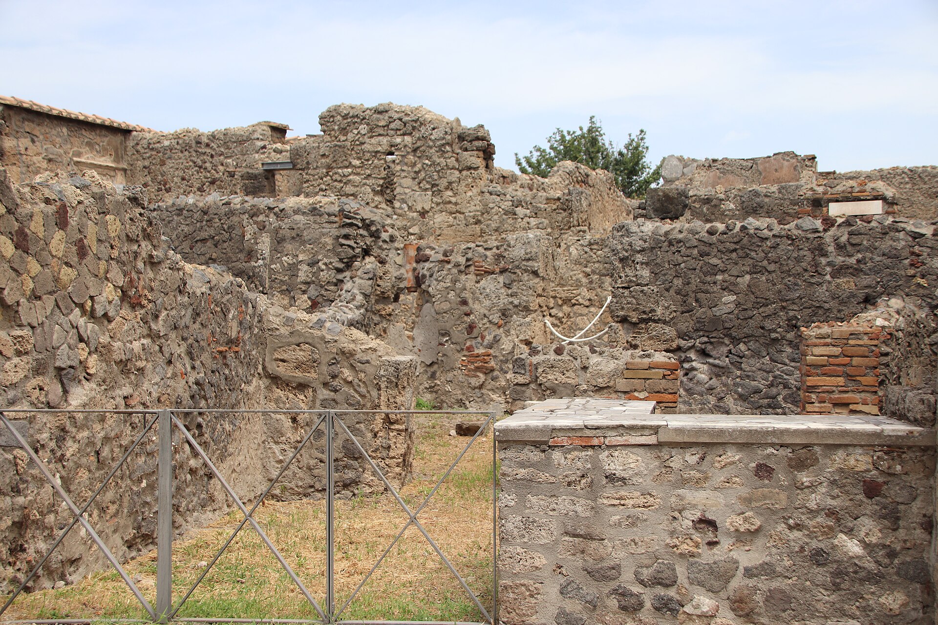 thermopolium e popina di Phoebus (VI.1.18)