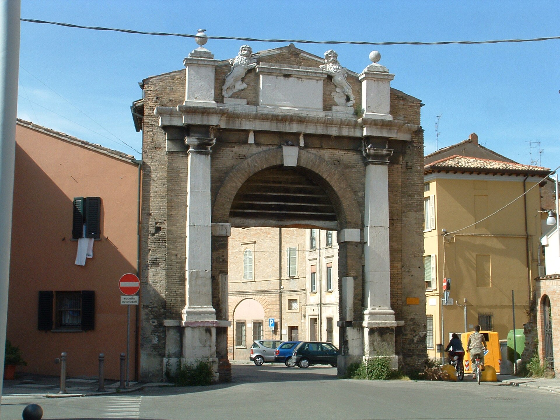 Porta San Mama