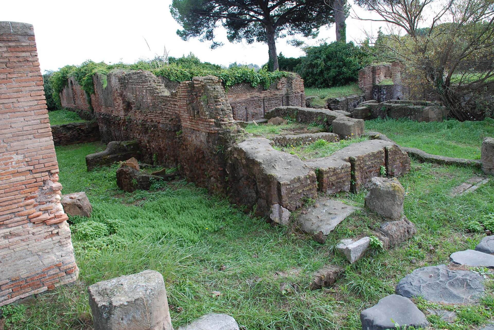 Caseggiato delle Taberne finestrate