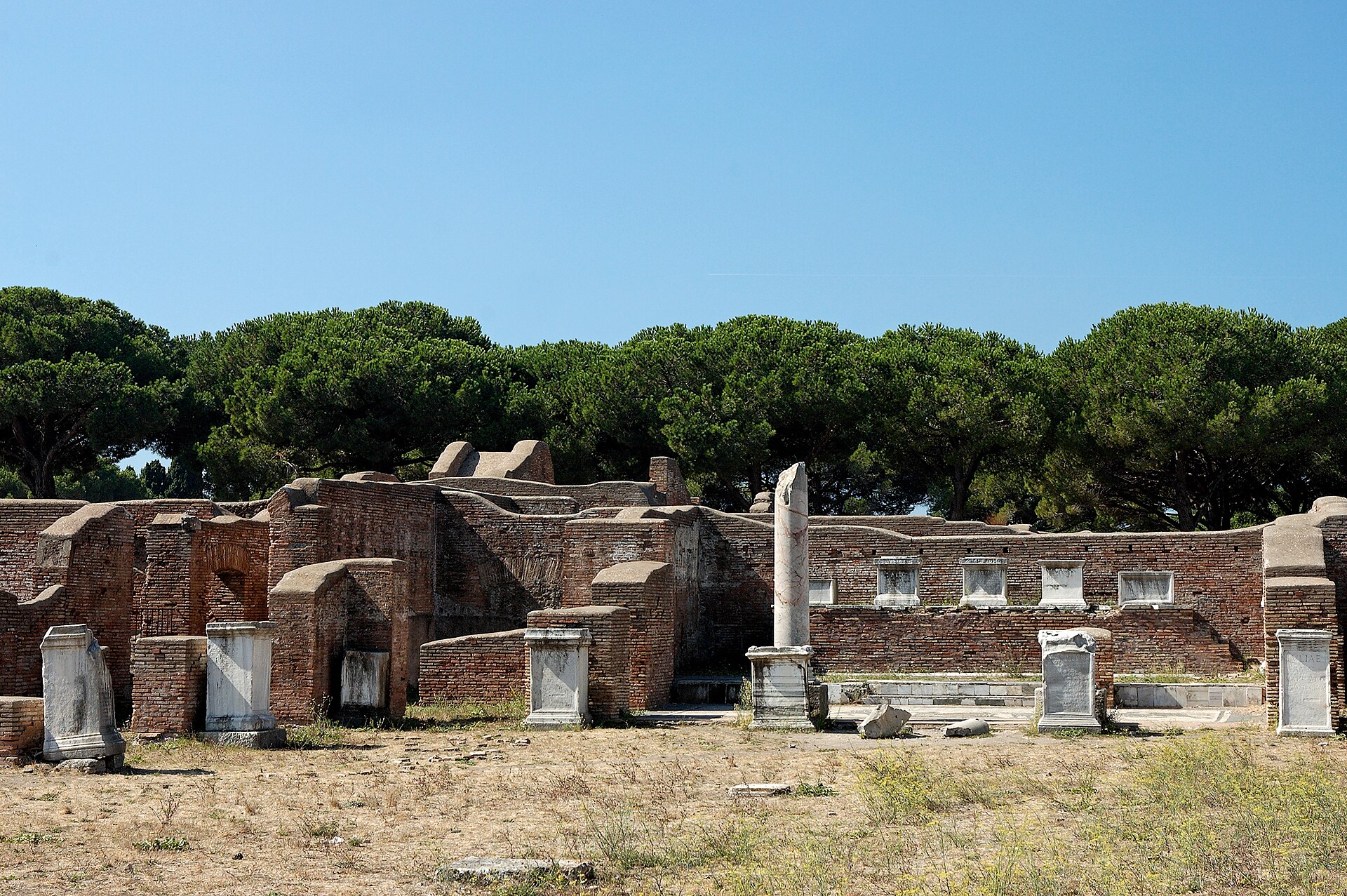 Caserma dei Vigili della città riomana di Ostia